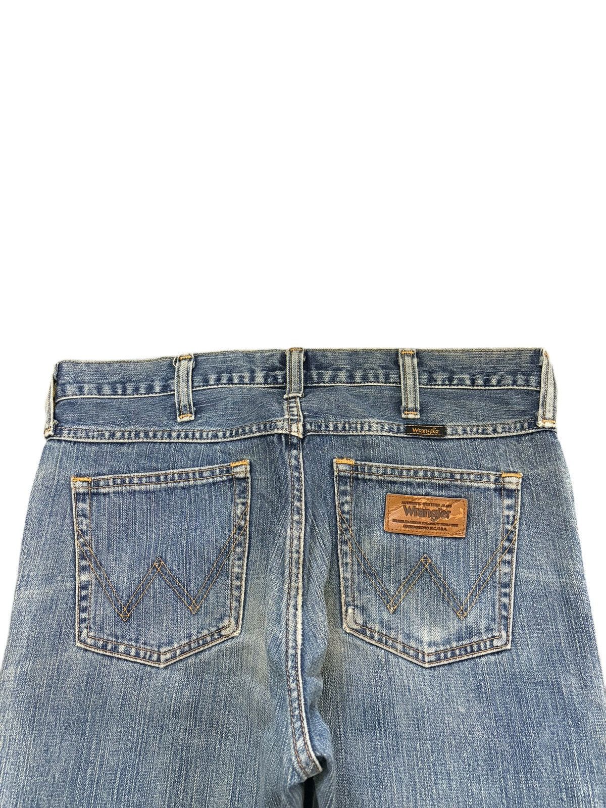 Wrangler Vintage Wrangler Faded Wash Distressed Loose Jeans Size US 33 - 4 Thumbnail