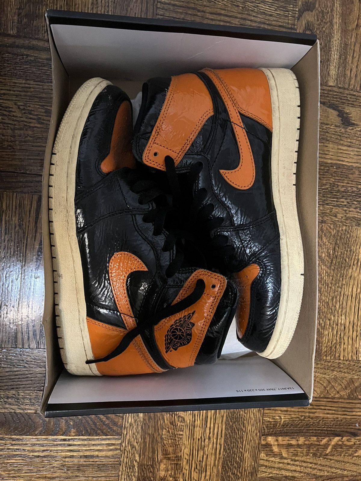 Nike Nike Air Jordan 1 shattered backboard Size US 8.5 / EU 41-42 - 1 Thumbnail