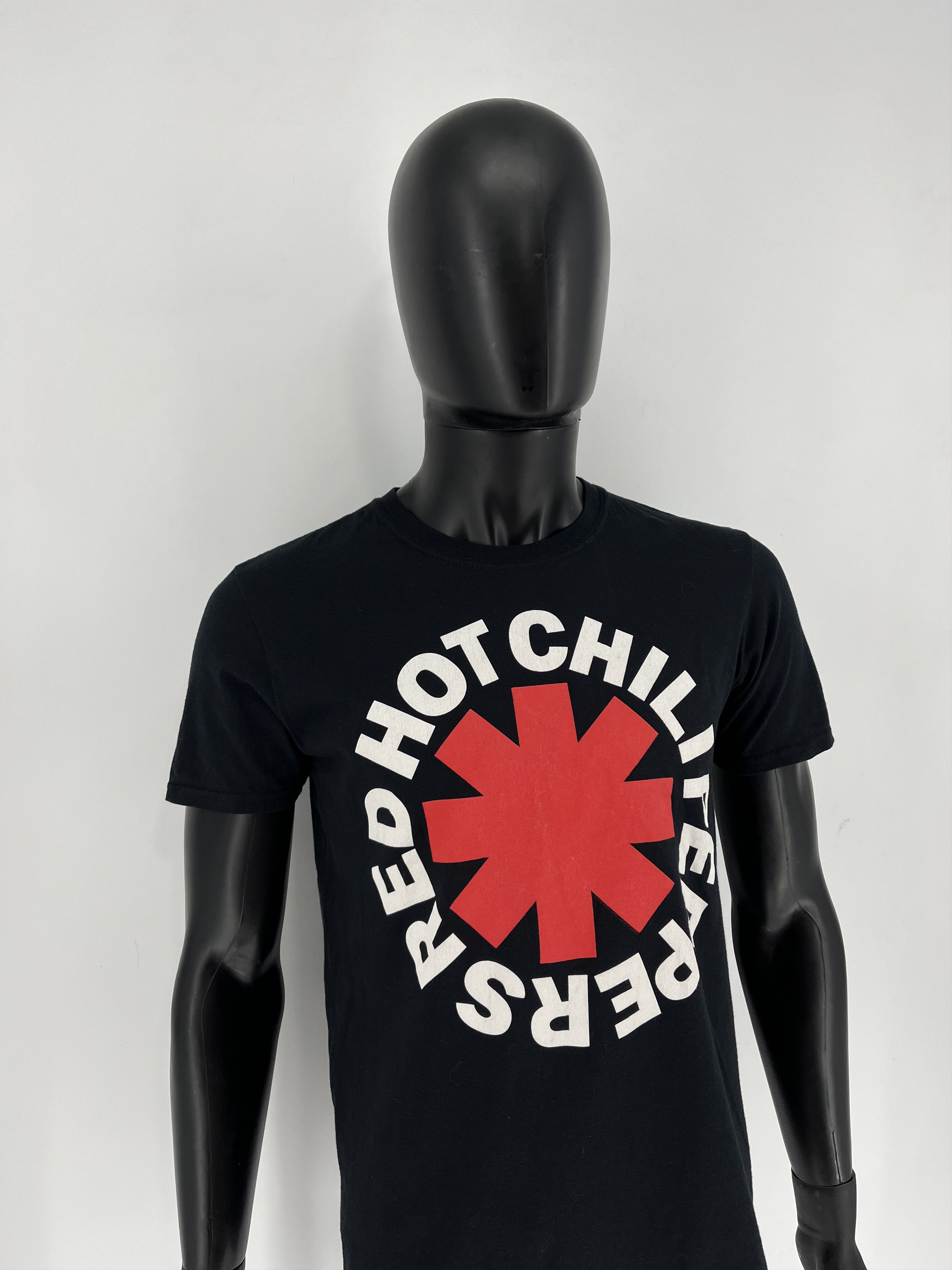 Band Tees Y2K Vintage Red Hot Chili Peppers Band Tee Size US M / EU 48-50 / 2 - 3 Thumbnail