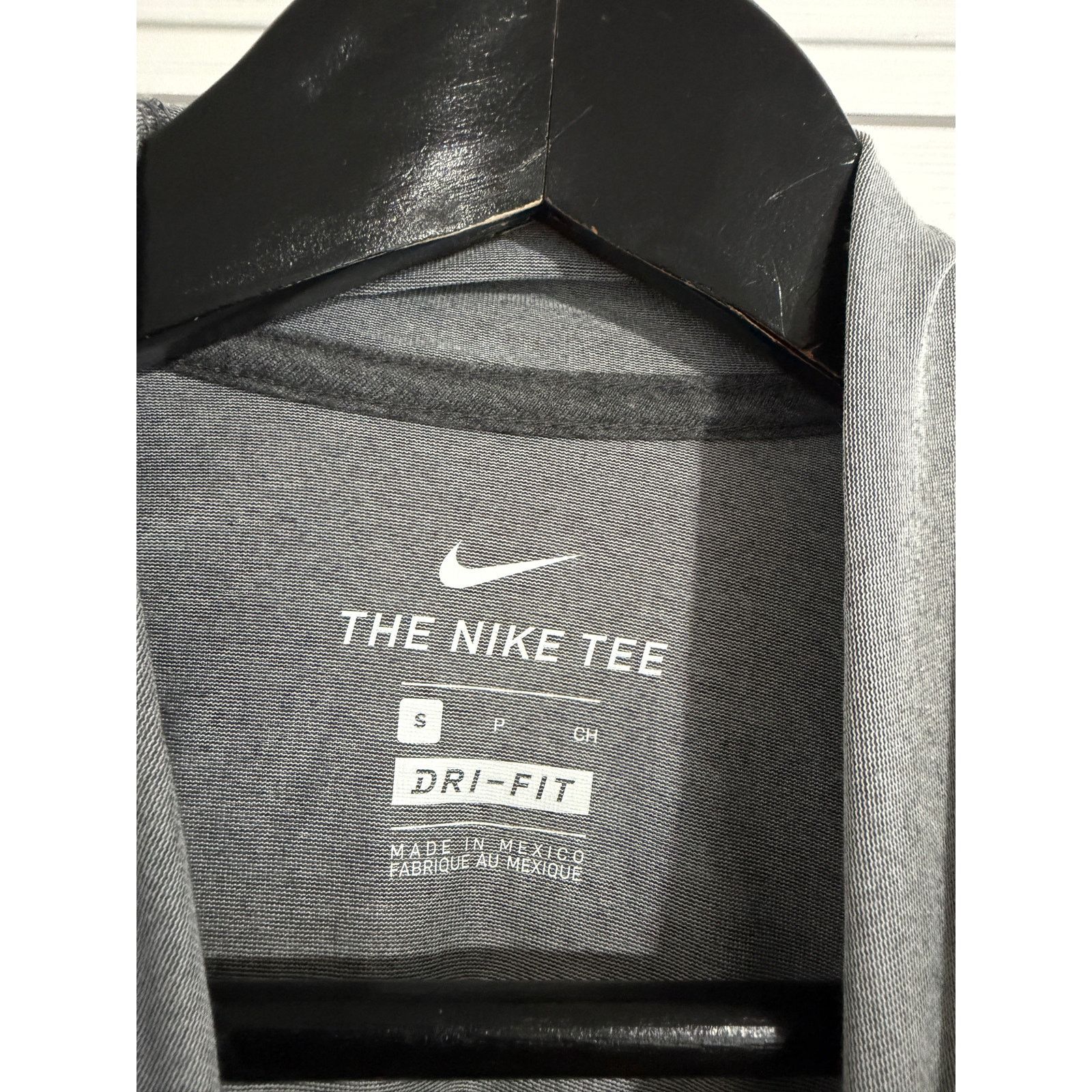 Nike NWT Minnesota Gophers Nike Hoodie T-Shirt Men's Sz S Size US S / EU 44-46 / 1 - 5 Thumbnail