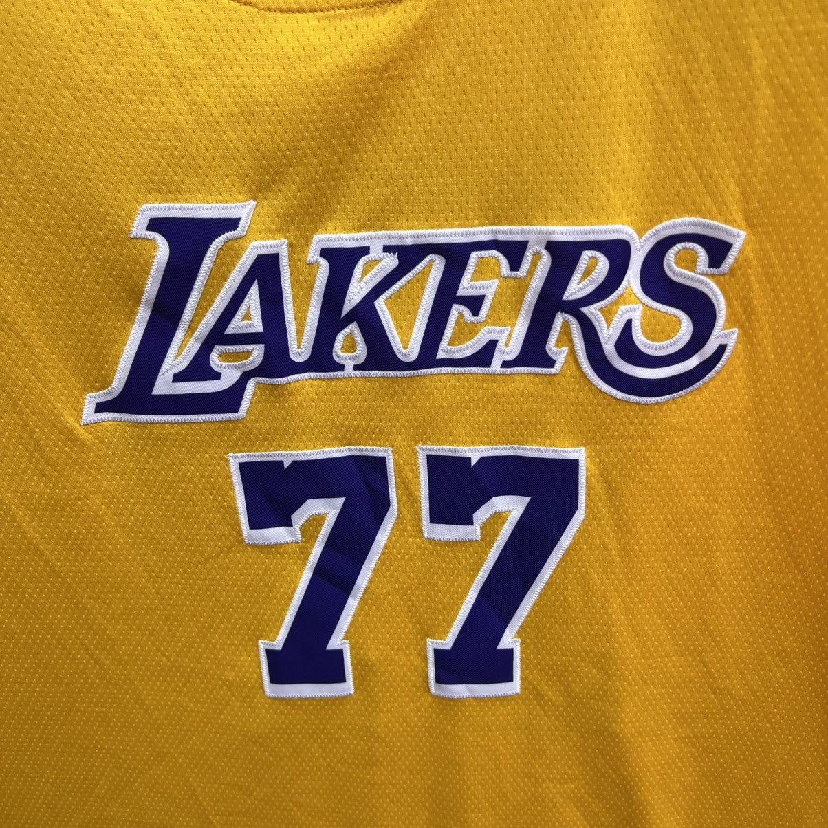 NBA Los Angeles Lakers basketball jersey NBA Doncic Size US XXL / EU 58 / 5 - 4 Thumbnail
