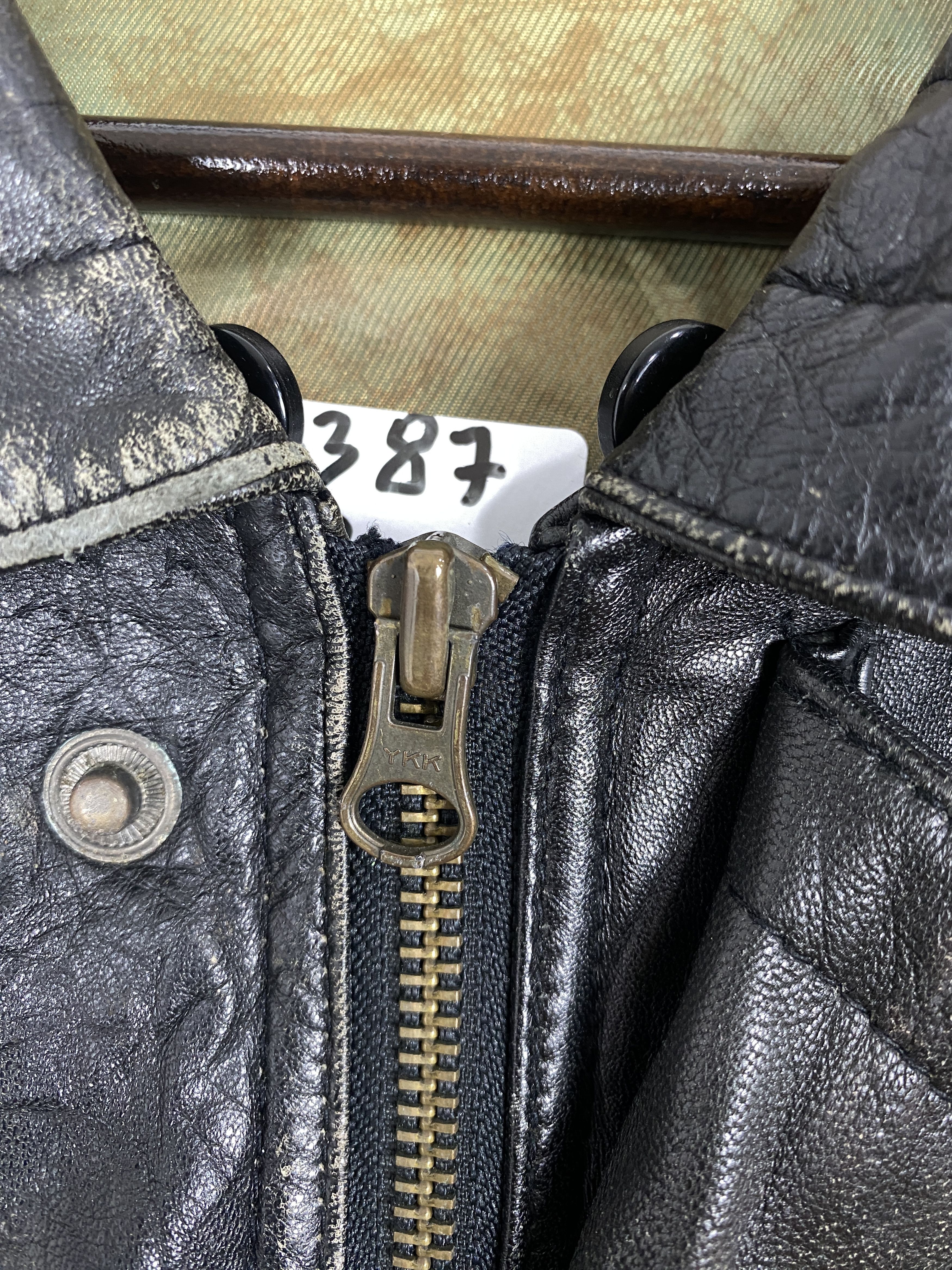 Vintage Vintage Rugged Pvc Leather Jacket J2387 Size US S / EU 44-46 / 1 - 4 Thumbnail