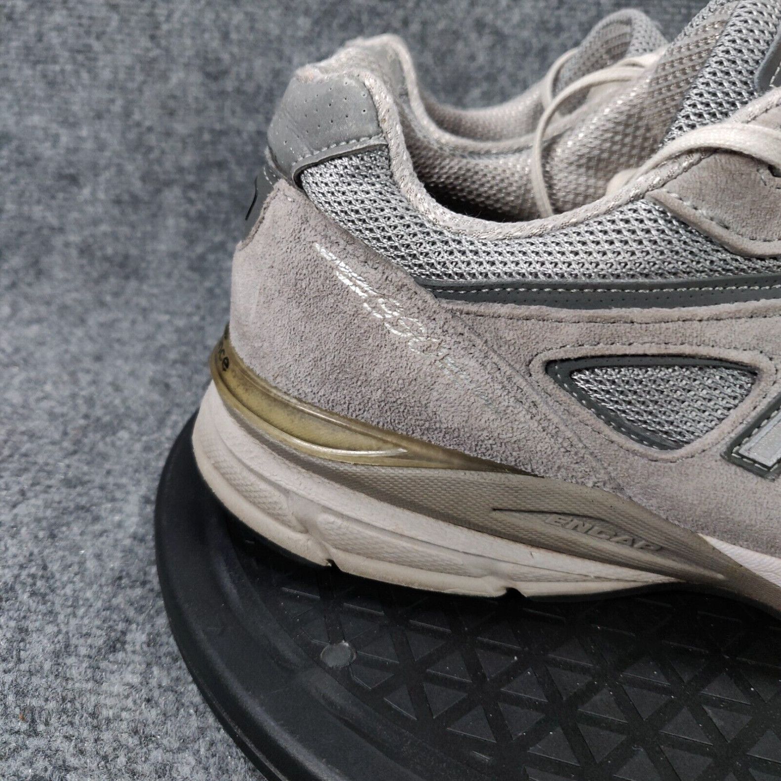 new balance 990v4 size 11