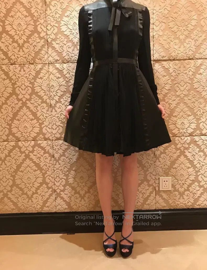 Valentino Valentino Sheepskin patched mulberry silk dress Size S / US 4 / IT 40 - 6 Thumbnail