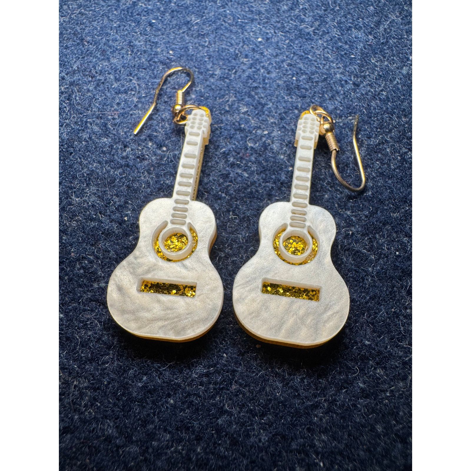 Other Costume Acrylic Drop Guitar Earrings Gold Tone Back Glitter Size ONE SIZE - 1 Thumbnail