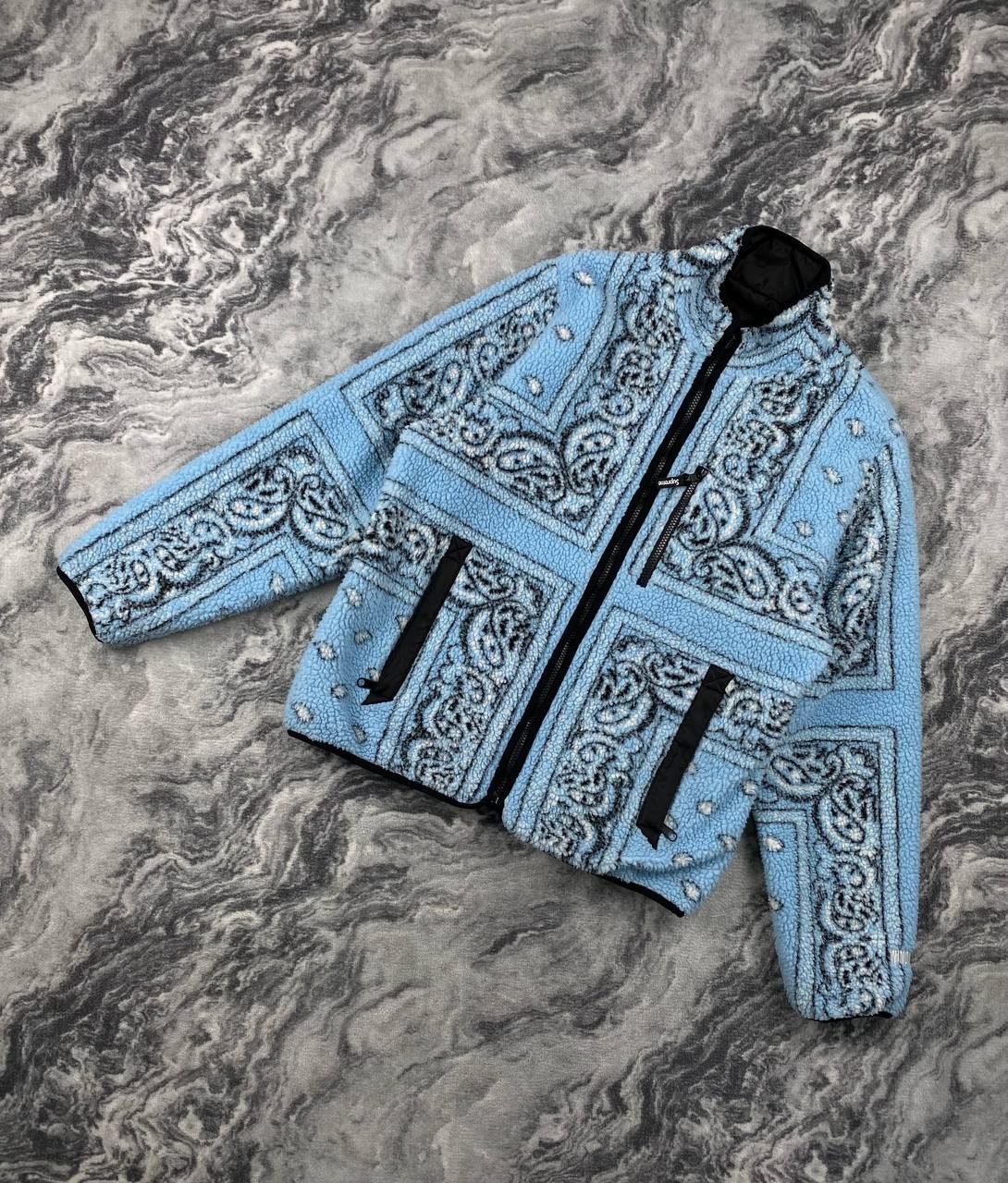 Supreme Supreme Reversible Bandana Fleece Jacket Men Size M Blue Size US M / EU 48-50 / 2 - 1 Thumbnail