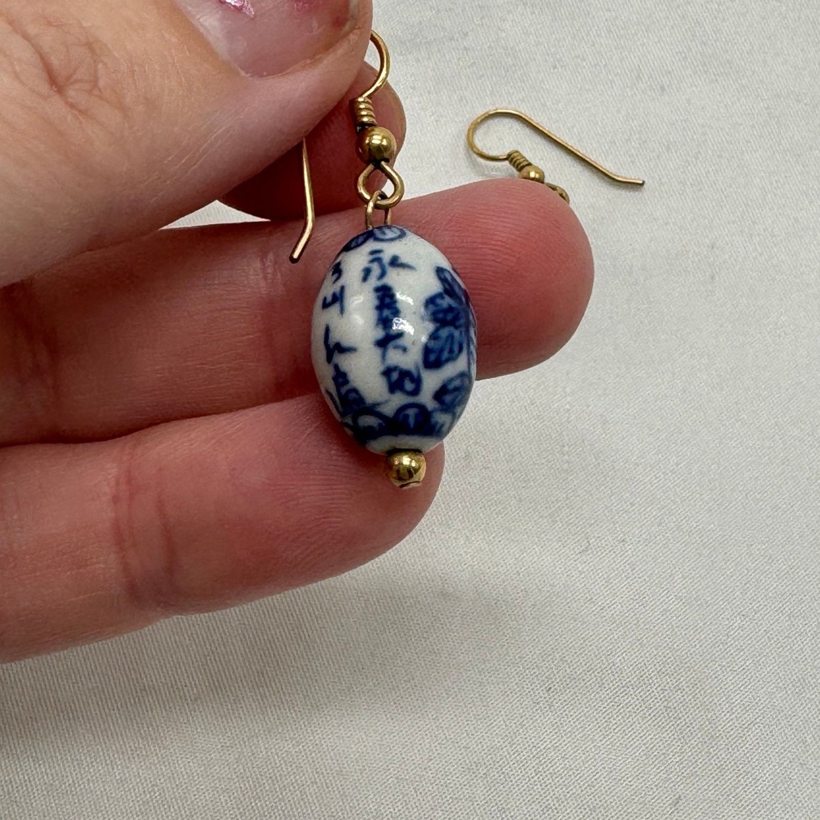 NBDN Nobrandedon VTG porcelain blue and white earrings Size ONE SIZE - 4 Thumbnail