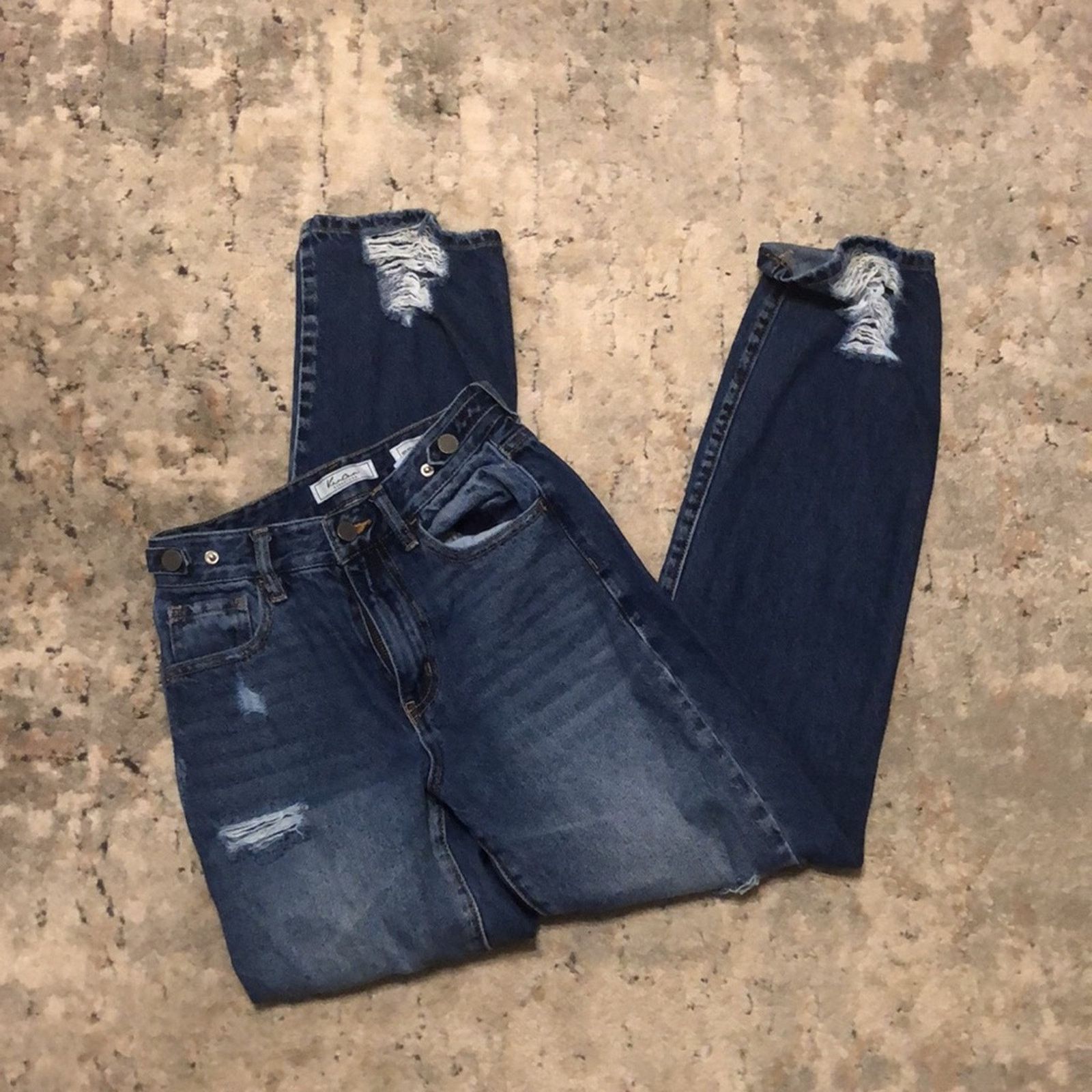 KangaROOS Kancan Signature • Women’s 90’s Straight Leg • Size 23 Size 23" - 1 Thumbnail