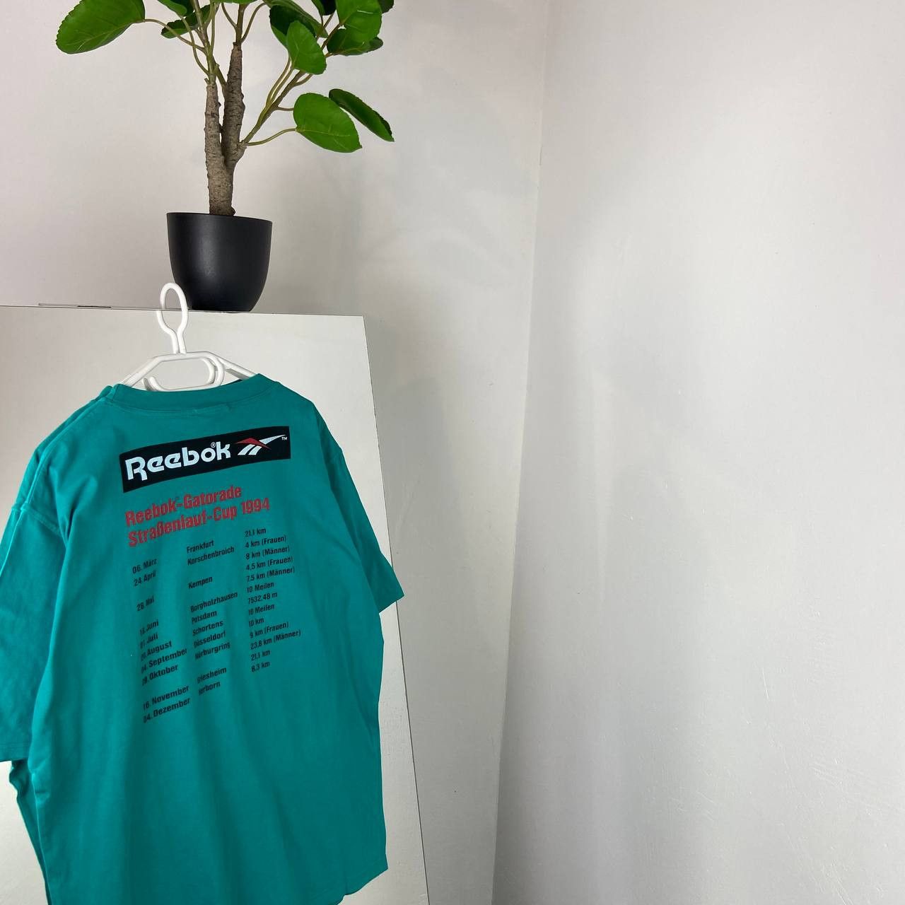 Reebok Reebok Marathon 90s Running Vintage 90s T-Shirt Size US L / EU 52-54 / 3 - 2 Thumbnail