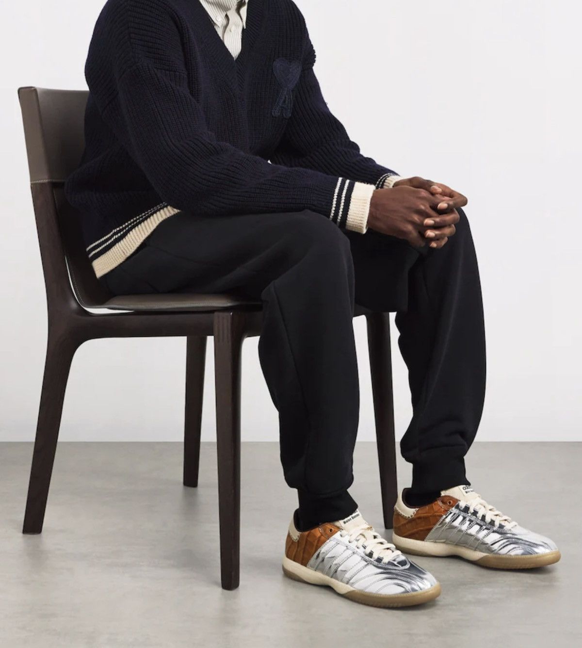 Adidas × Wales Bonner ADIDAS X WALES BONNER SAMBA METALLIC Sneakers IH5777 Size US 9 / EU 42 - 3 Thumbnail
