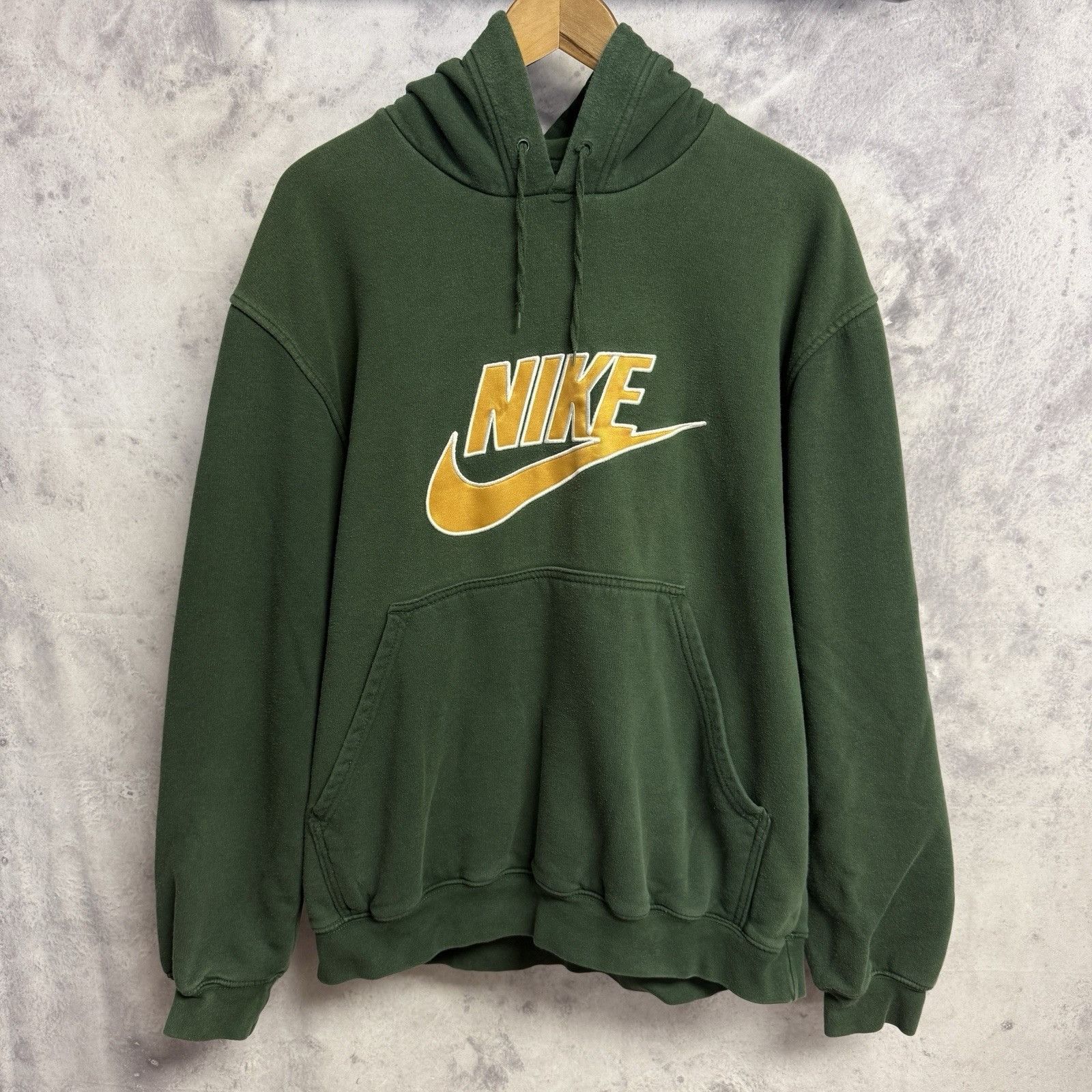 Nike Vintage Y2K Nike Embroidered Logo Hoodie Pullover Mens Large Size US L / EU 52-54 / 3 - 2 Thumbnail