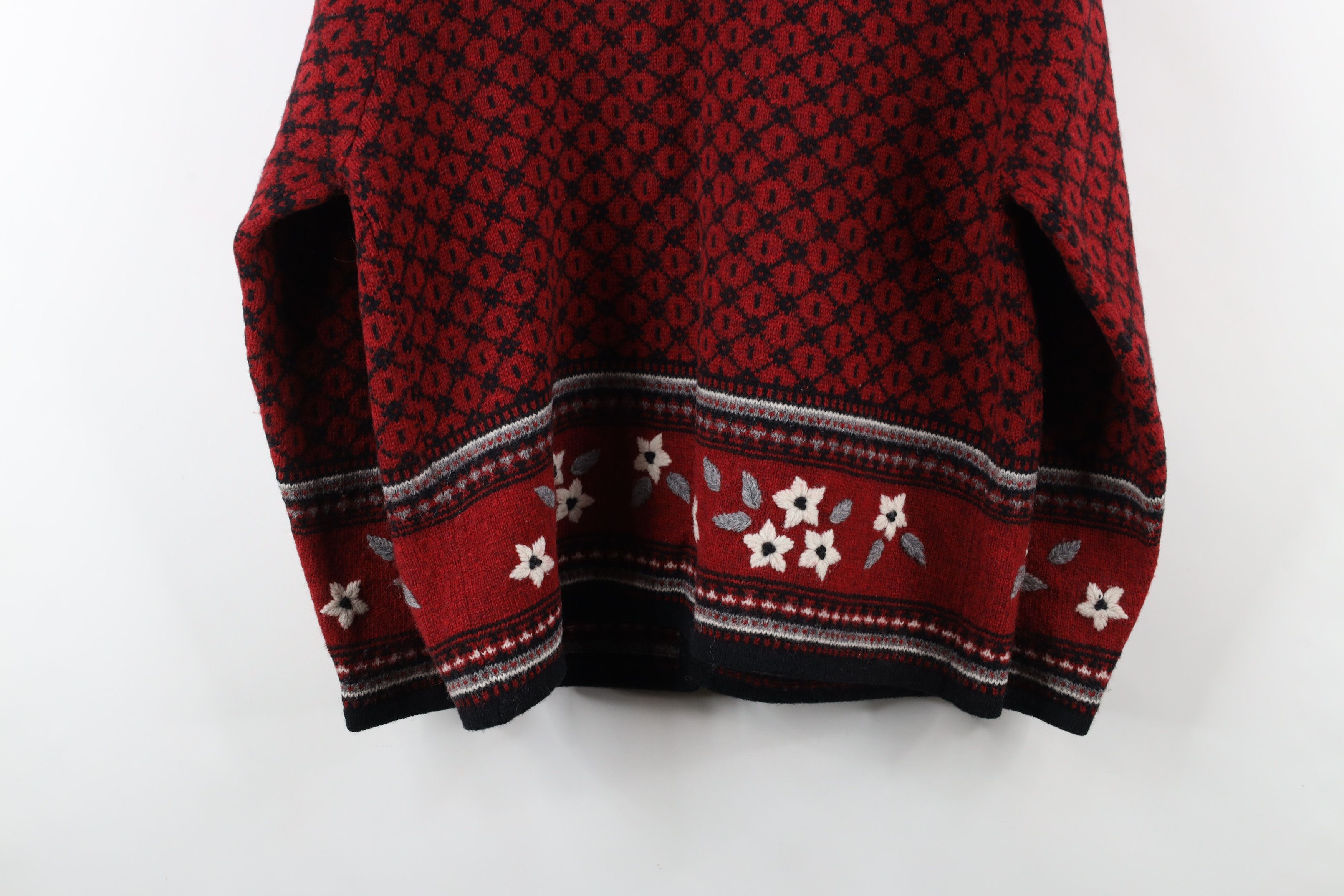 Vintage × Woolrich Woolen Mills Vintage 90s Woolrich Embroidered Knit Clasp Cardigan Sweater Size L / US 10 / IT 46 - 12 Thumbnail