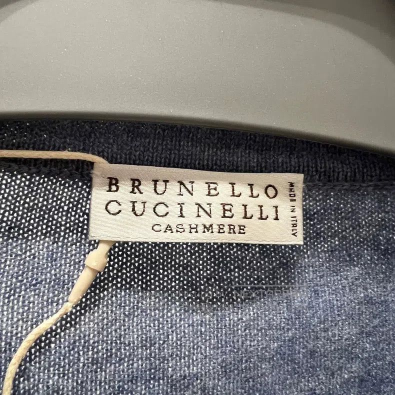 Brunello Cucinelli Brunello Cucinelli Solid-colored short-sleeved cashmere ba Size XS / US 0-2 / IT 36-38 - 3 Thumbnail