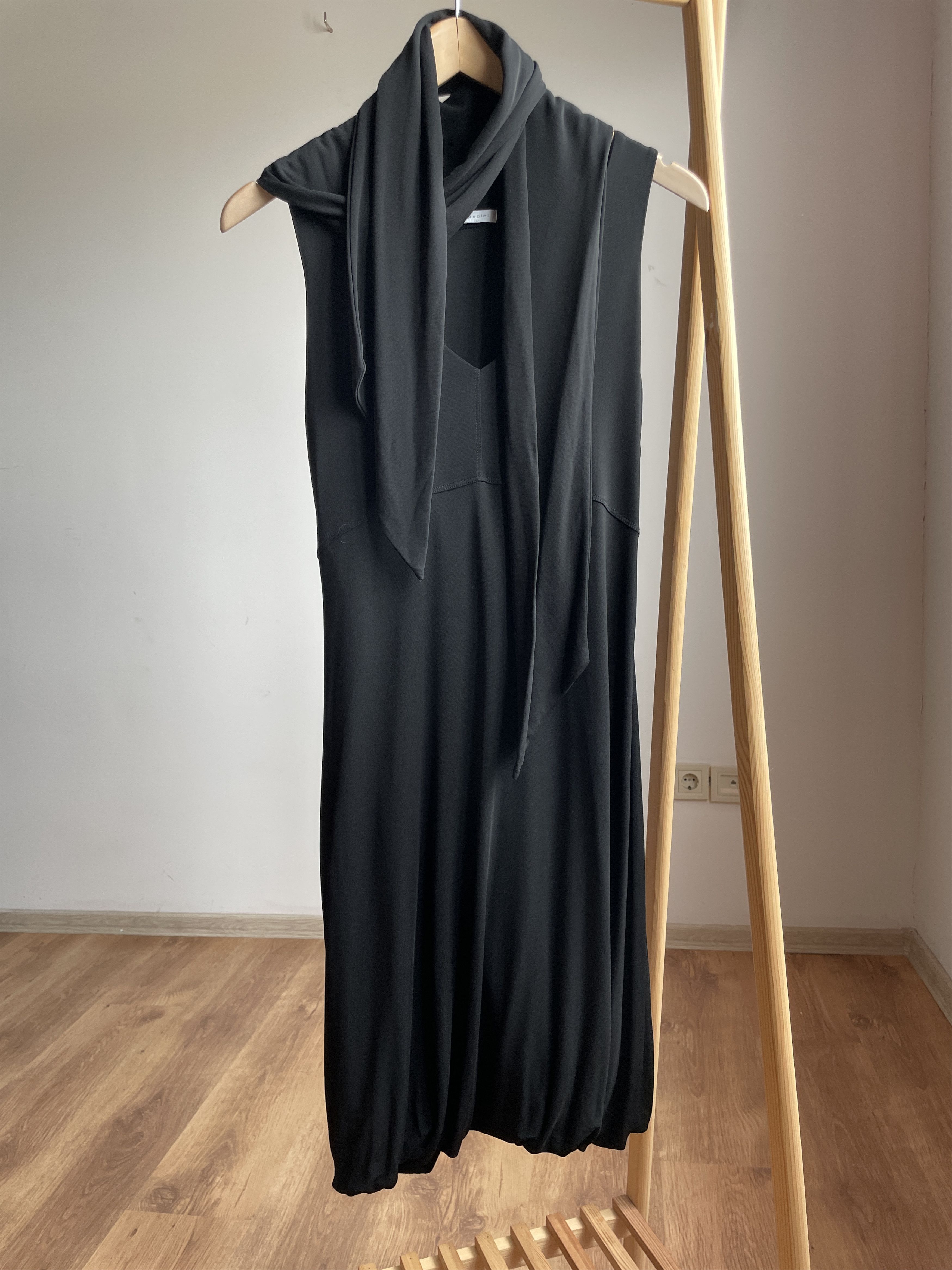 Sarah Pacini Sarah Pacini Scarf Neck Rounded Hem Midi Tank Dress Size M / US 6-8 / IT 42-44 - 1 Thumbnail