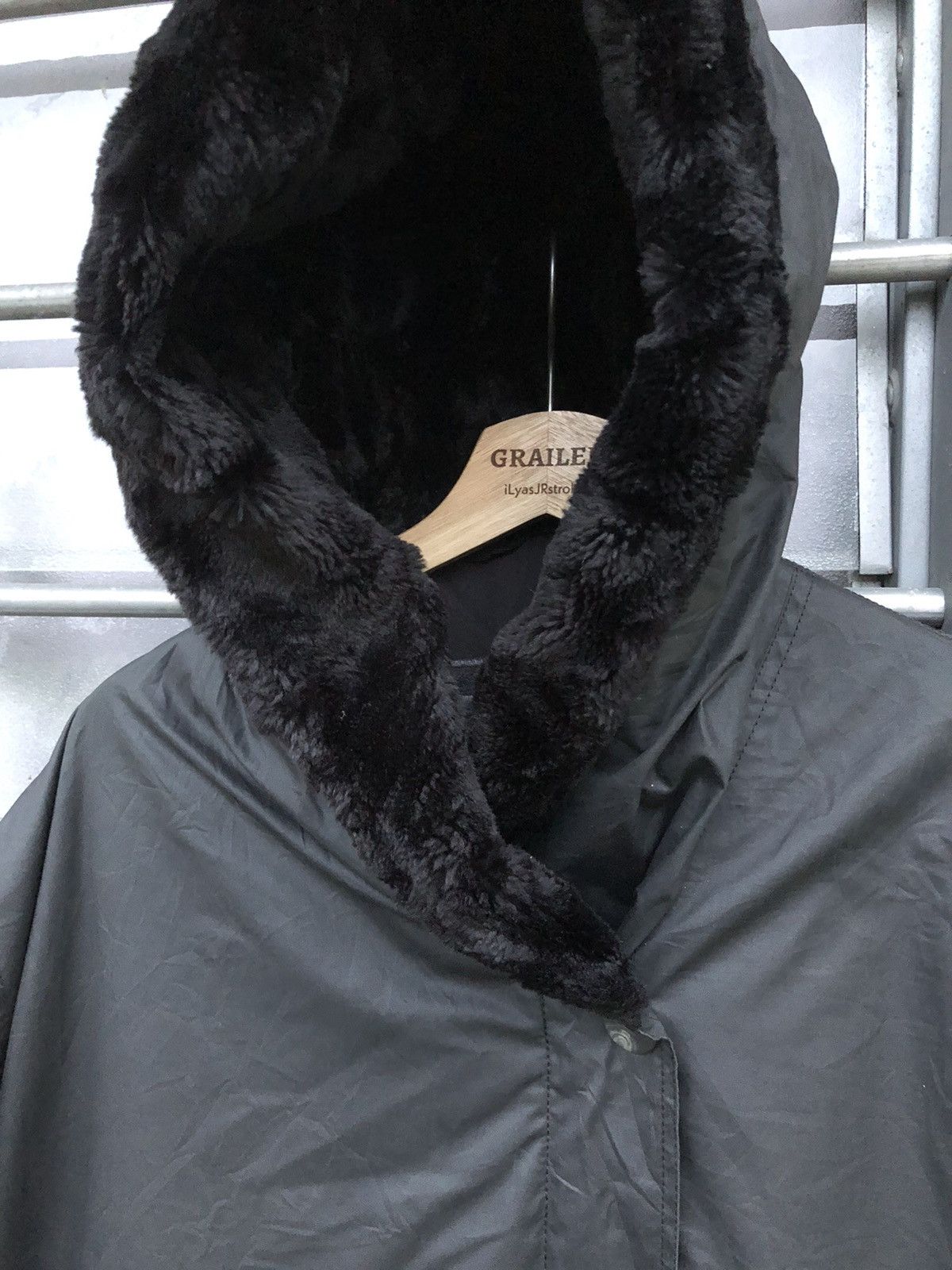 Max Mara Vintage Weekend Max Mara Fur Hoodie Jacket Size XL / US 12-14 / IT 48-50 - 4 Thumbnail