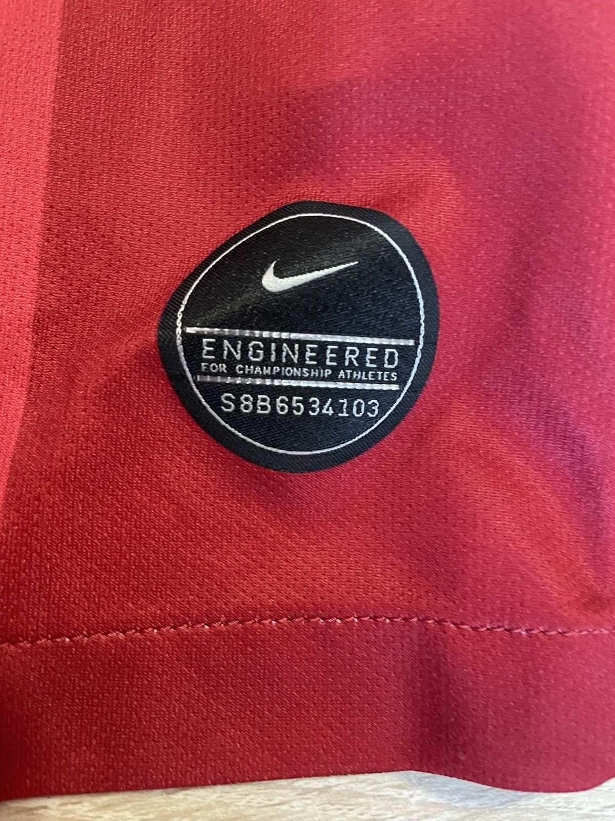 Nike GALATASARAY 2019 2020 HOME FOOTBALL SHIRT SOCCER JERSEY NIKE Size US S / EU 44-46 / 1 - 2 Thumbnail
