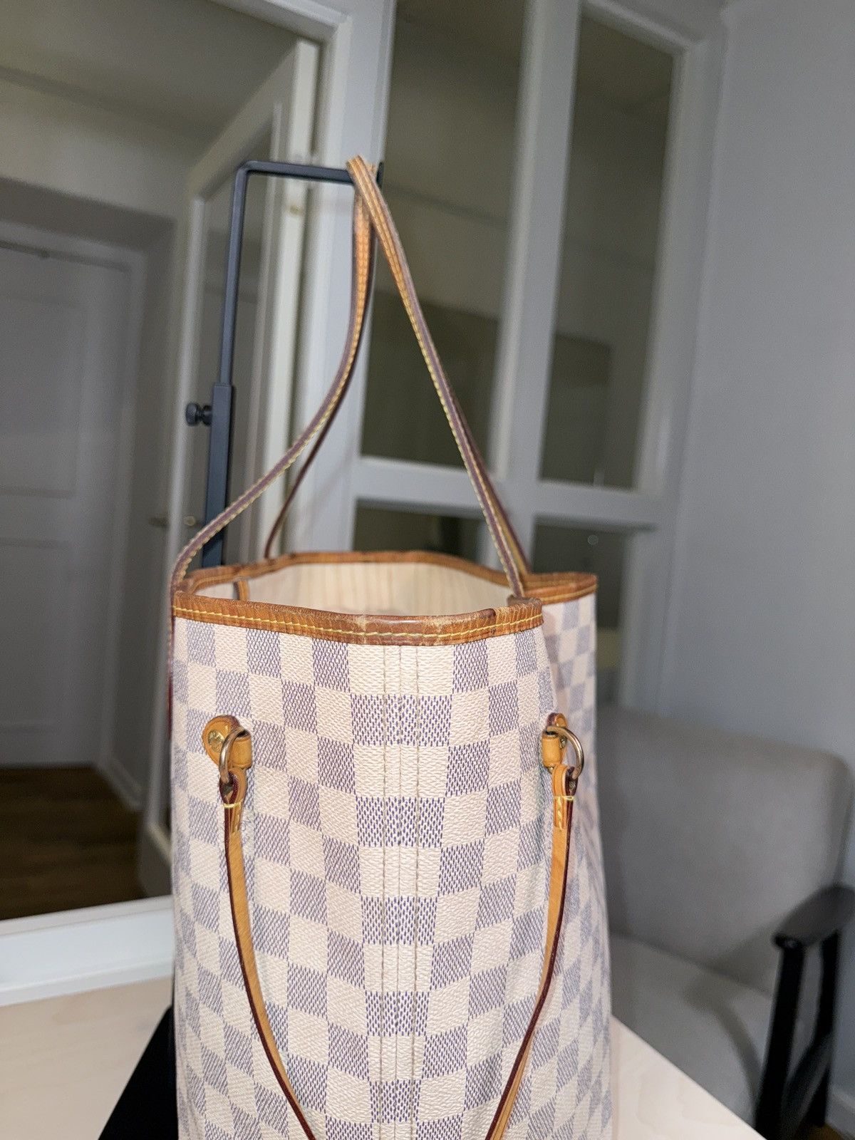 Louis Vuitton Louis Vuitton Neverfull Damier Azure MM Size ONE SIZE - 16 Thumbnail