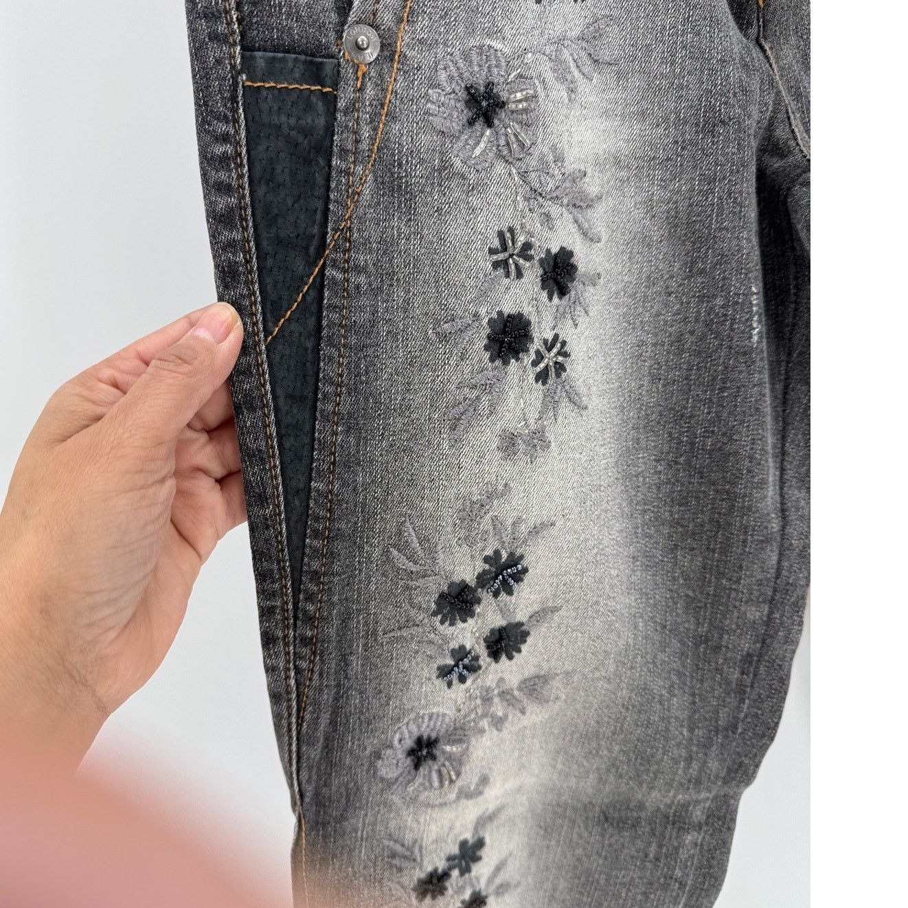 Other True Y2K London jeans beaded suede accents leather belt sz 6 Size 29" - 6 Thumbnail