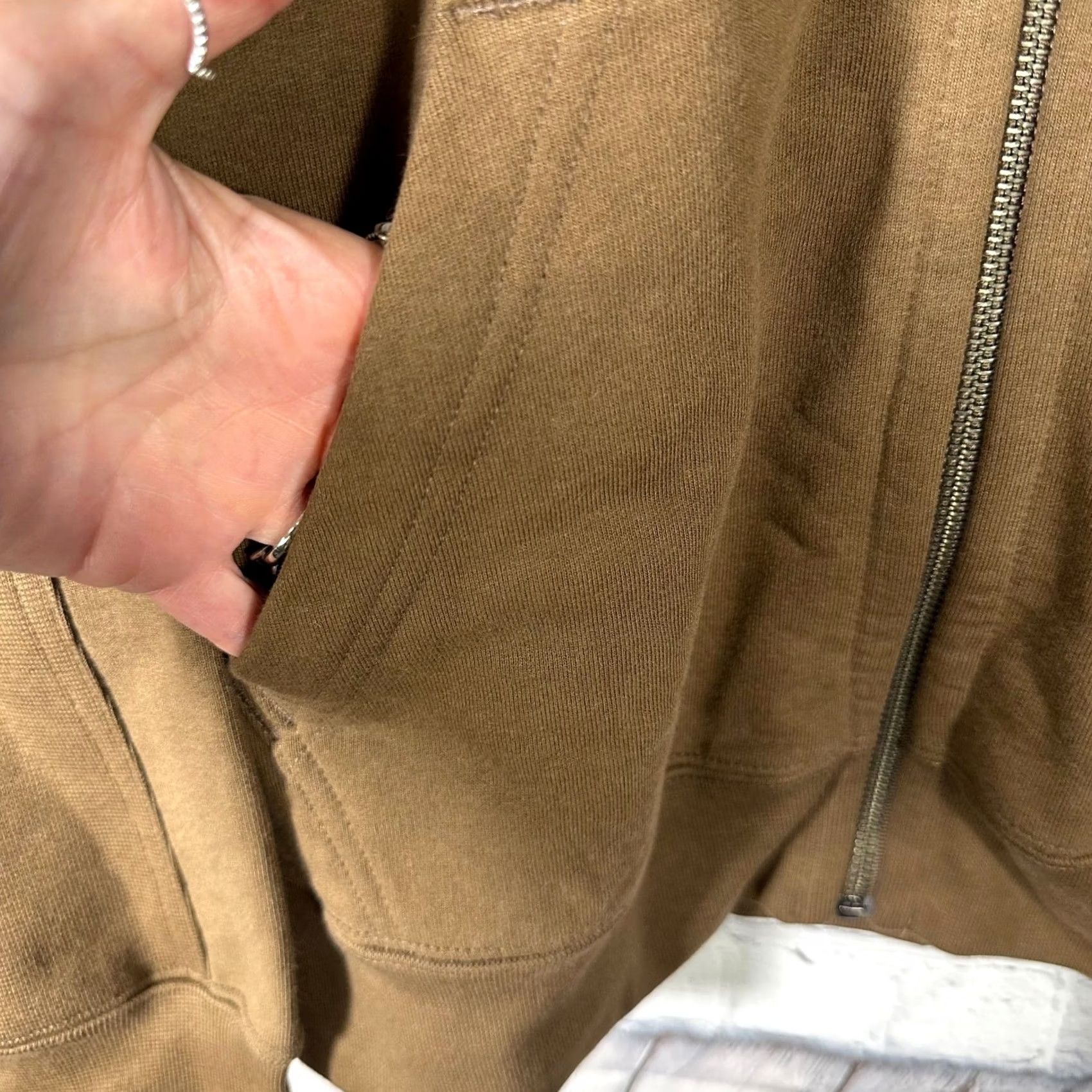 Vintage Highlights key selling points: "American Giant," "Brown Fleece Bomber Jacket," "Large" directly address the user'S information Size US L / EU 52-54 / 3 - 4 Thumbnail