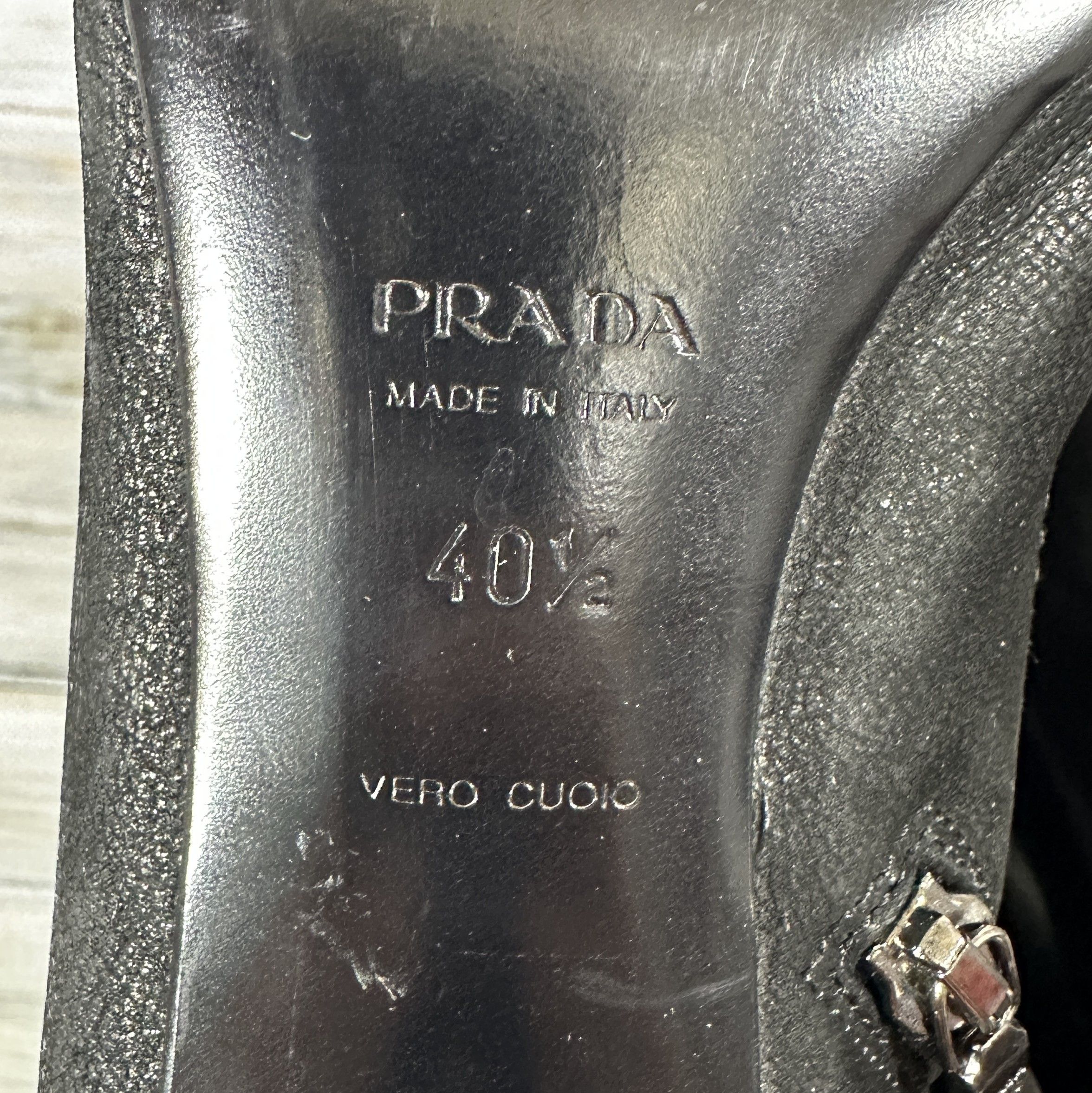 Leather × Prada Prada Milano Women LeatherShoes With A Beautiful Curved Heel Size US 10.5 / IT 40.5 - 14 Thumbnail