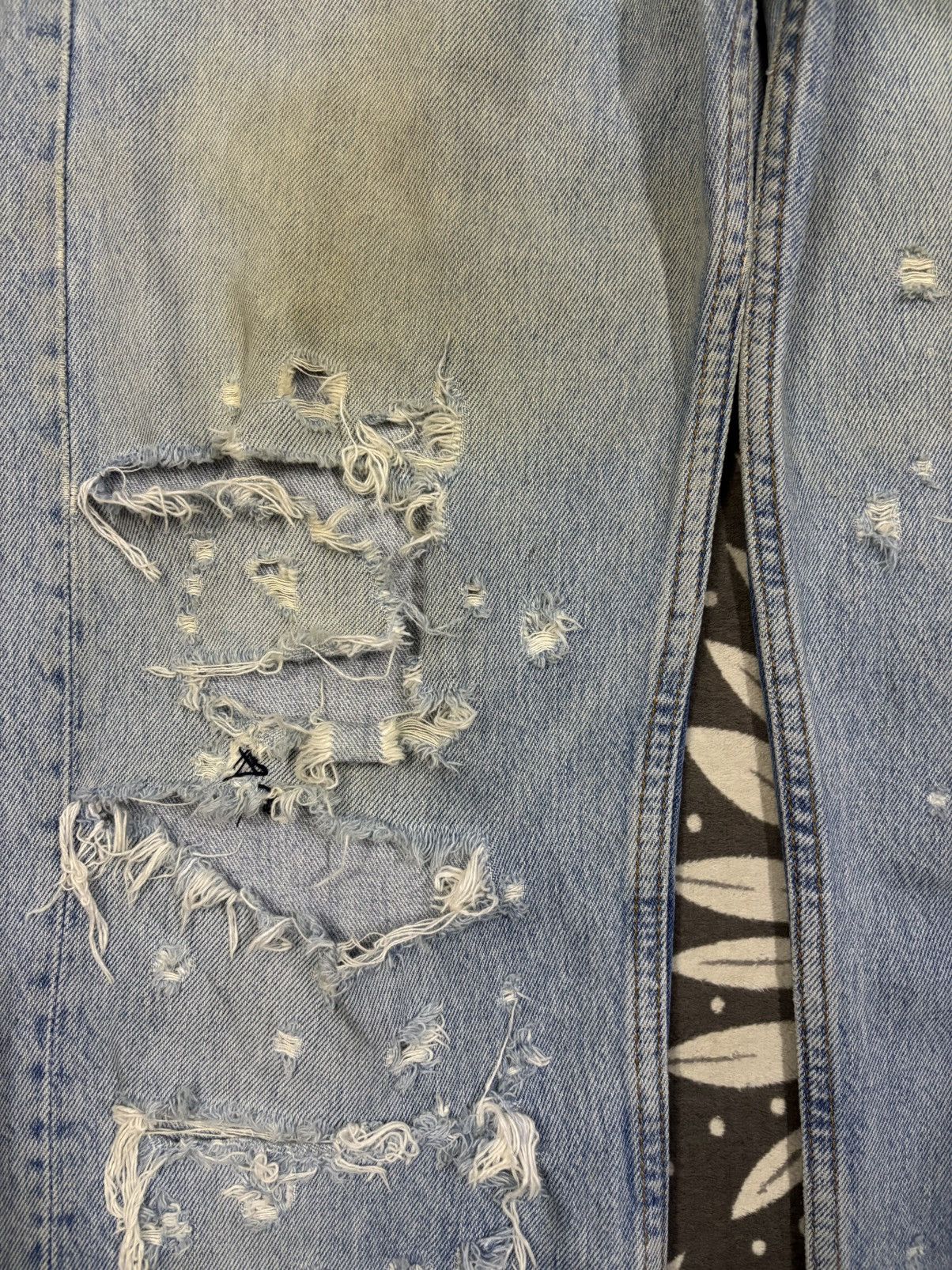 Levi's Vintage 90s Levis 501 Rusty Mud Wash Distressed Grunge Jeans Size US 31 - 6 Thumbnail
