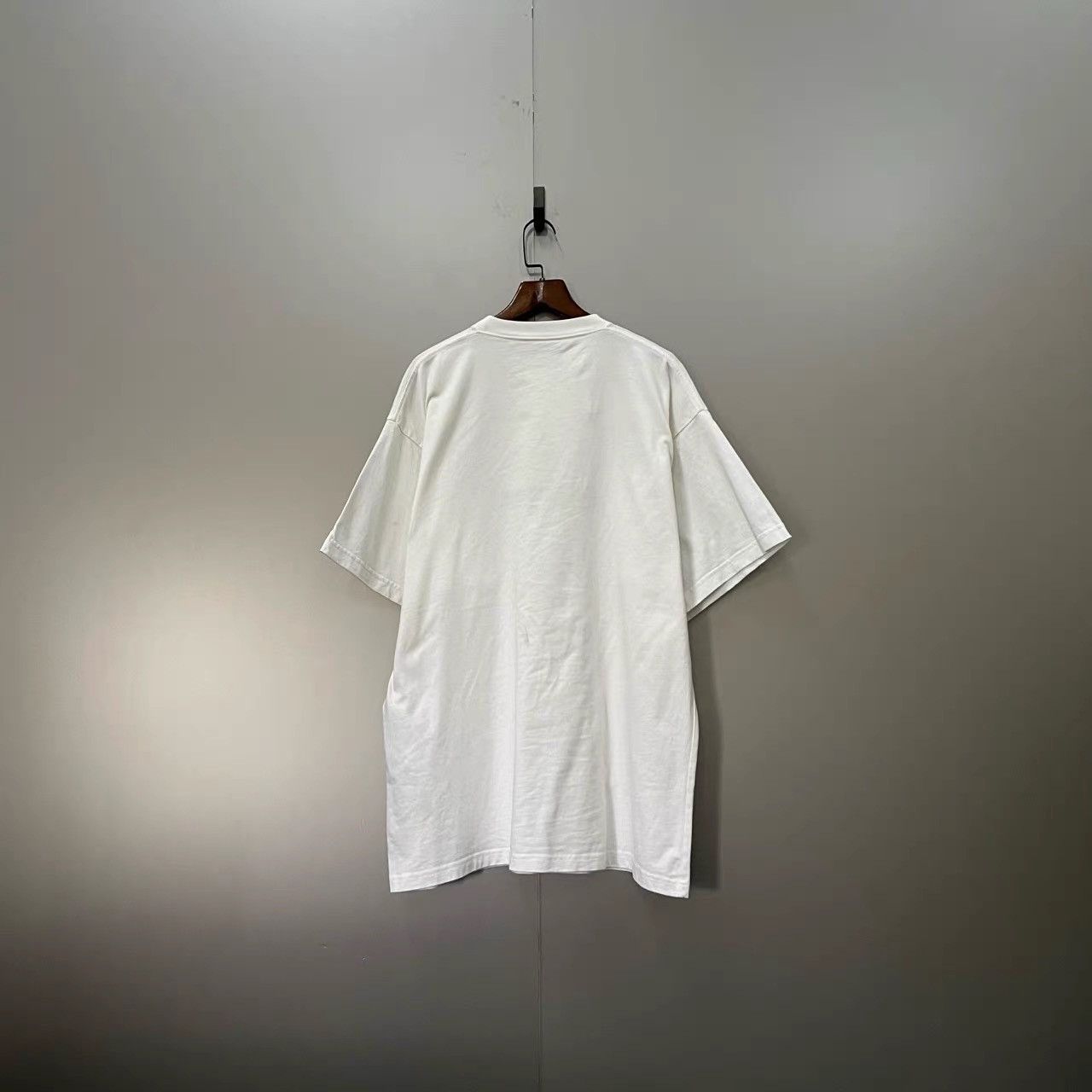 Balenciaga Balenciaga White Letter Logo Print Short Sleeve K28 Size US S / EU 44-46 / 1 - 2 Thumbnail