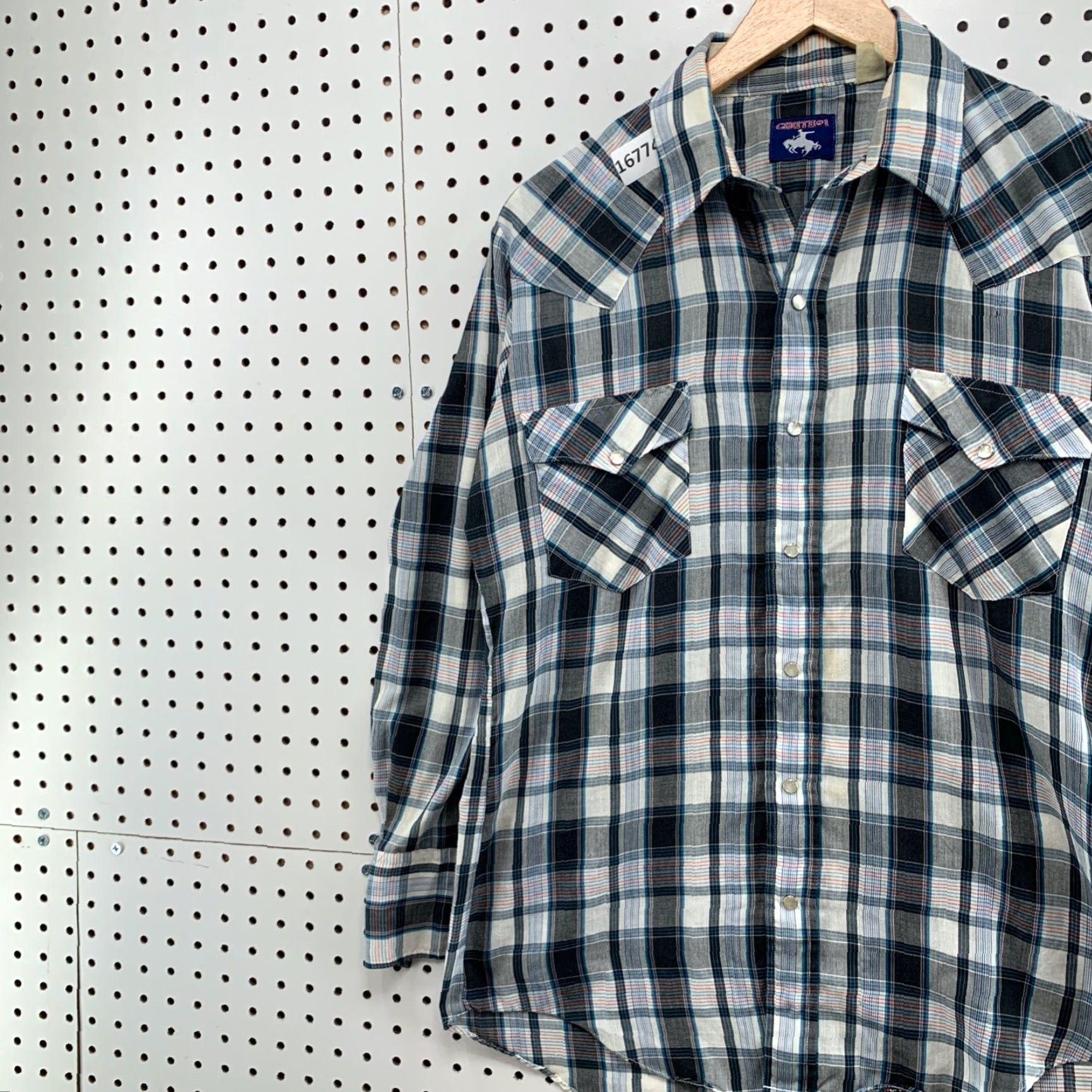 Vintage VINTAGE Chute Shirt Long Sleeve Adult Large Plaid 80s 90s Button-Up Snap Front Mens Large Plaid Shirt Size US L / EU 52-54 / 3 - 3 Thumbnail