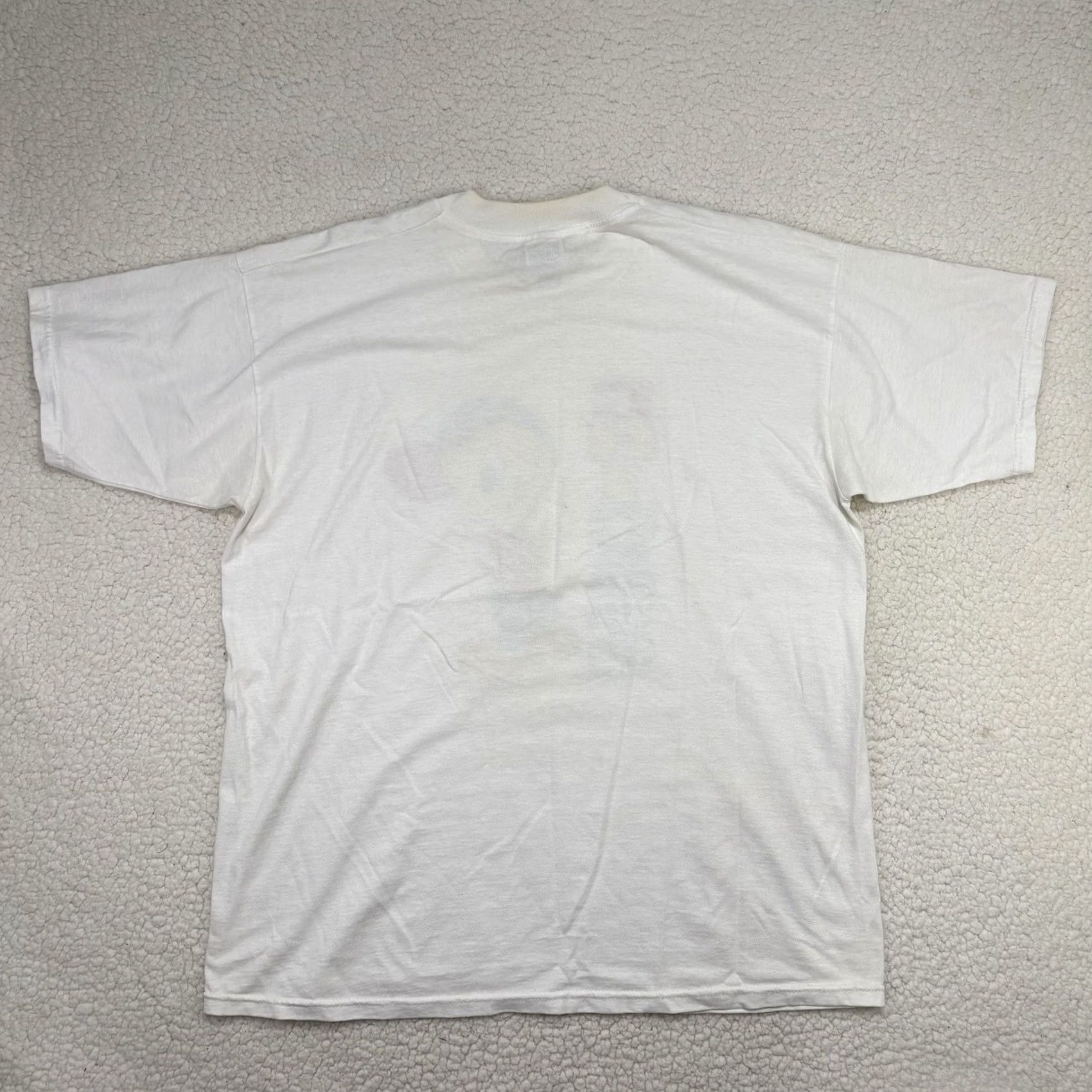Fruit Of The Loom VINTAGE Rainbow Chicago Tweety Bird Shirt White XL Unisex 1990s Graphic Tee Looney Tunes Pride Size US XL / EU 56 / 4 - 6 Thumbnail