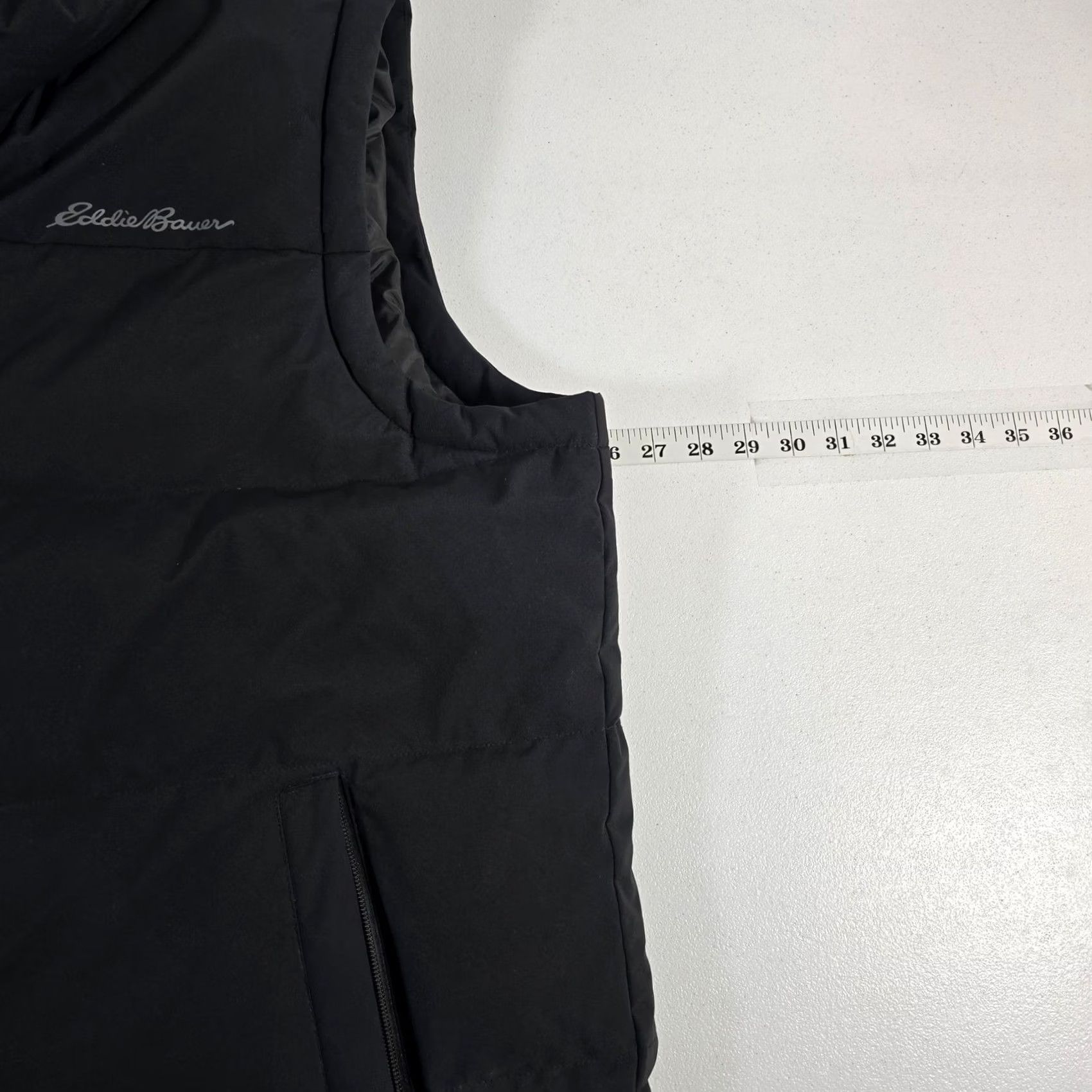 Eddie Bauer VINTAGE? No. (Omit) Eddie Bauer Men's EB550 Black Down Puffer Vest XL Insulated -> Eddie Bauer Men’s EB550 Black Down Puffer Vest XL Insulated Size US XL / EU 56 / 4 - 4 Thumbnail