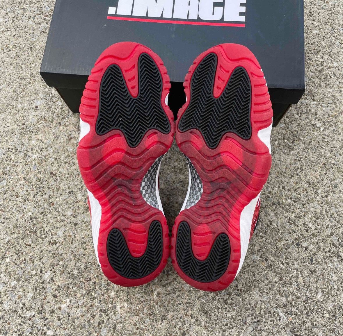 Jordan Brand Size 8.5-Jordan 11 Low IE Gym Red lighlty worn No box Size US 8.5 / EU 41-42 - 5 Thumbnail