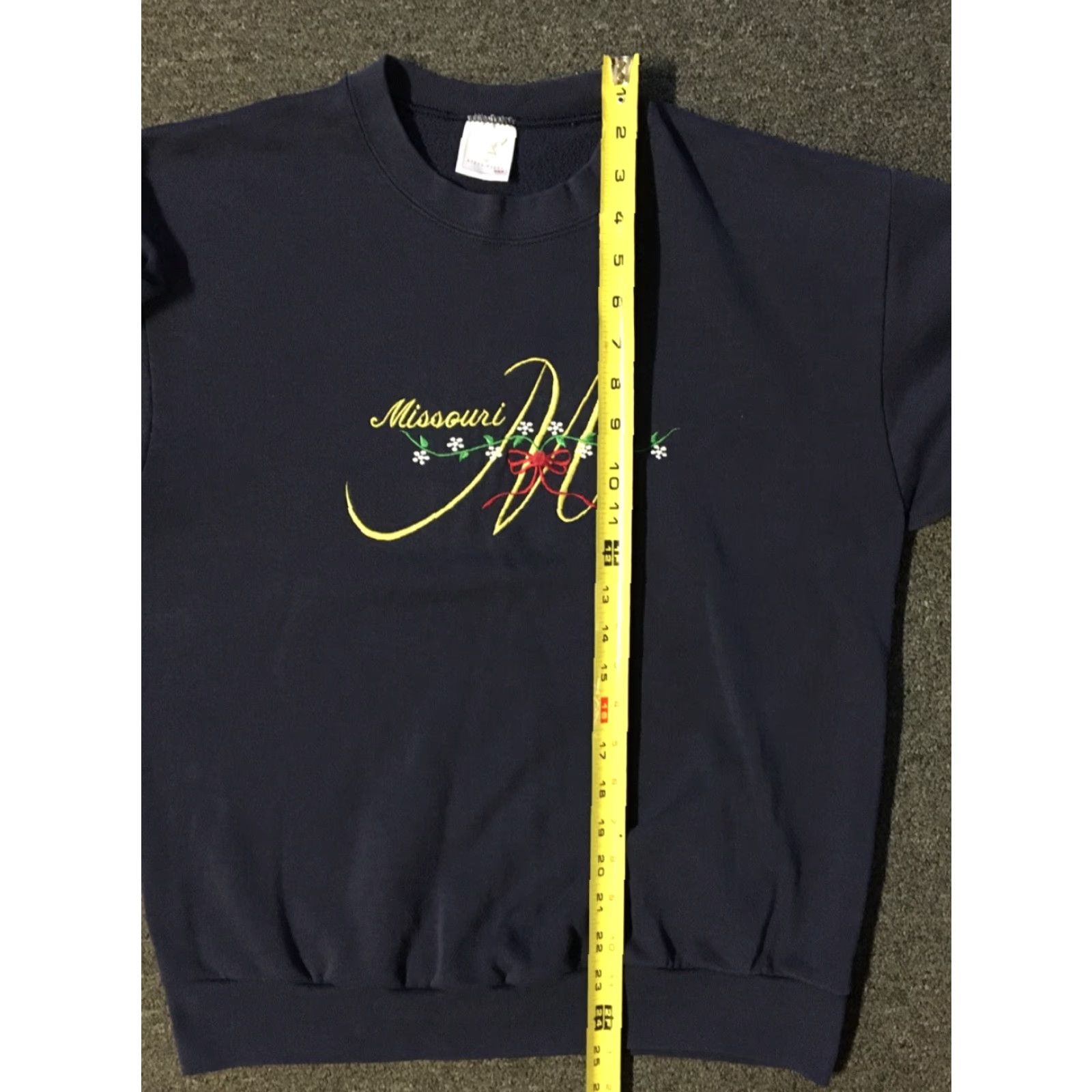 Delta VINTAGE Missouri Flowers Spellout Sweatshirt S M USA Delta Sweatshirt Men Navy Blue 90s Grunge School Urban Surfer Retro Cement Tools Size US M / EU 48-50 / 2 - 5 Thumbnail