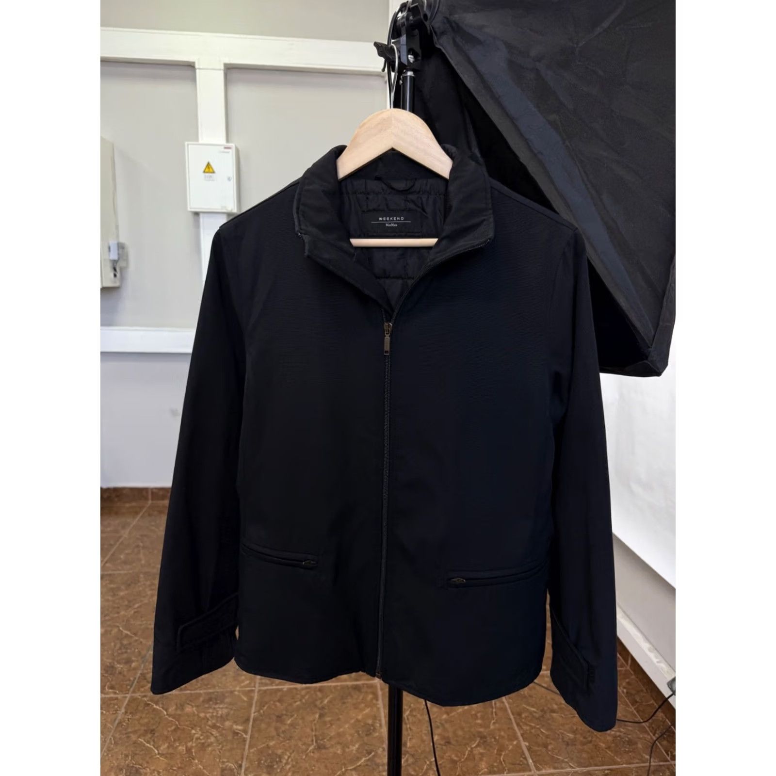 Etro VINTAGE Weekend Max Mara Weekend Insulated Jacket Regular 8 Black Retro Quilted - Womens Size M / US 6-8 / IT 42-44 - 2 Thumbnail