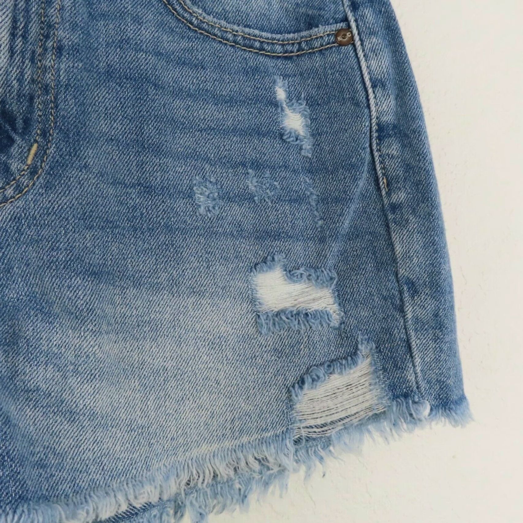 Vintage KanCan Womens Small Distressed Raw Hem Blue Denim Jean Shorts Pockets 36724 Size 28" / US 6 / IT 42 - 4 Thumbnail
