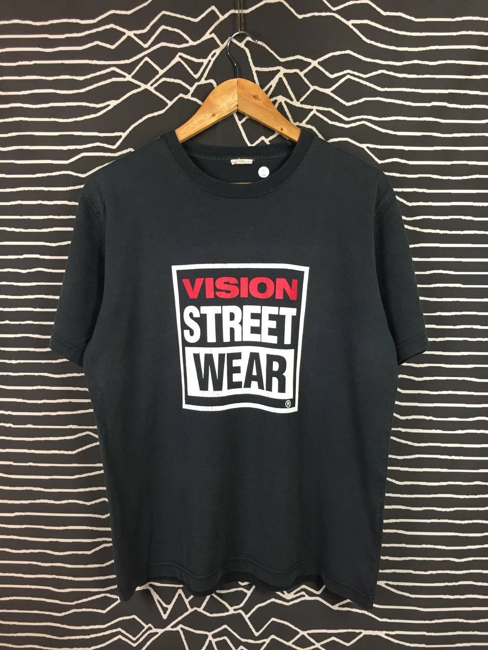 Vision Streetwear Vtg Vision Street Wear Box Logo Skateboard Streetwear Tee Size US L / EU 52-54 / 3 - 1 Thumbnail
