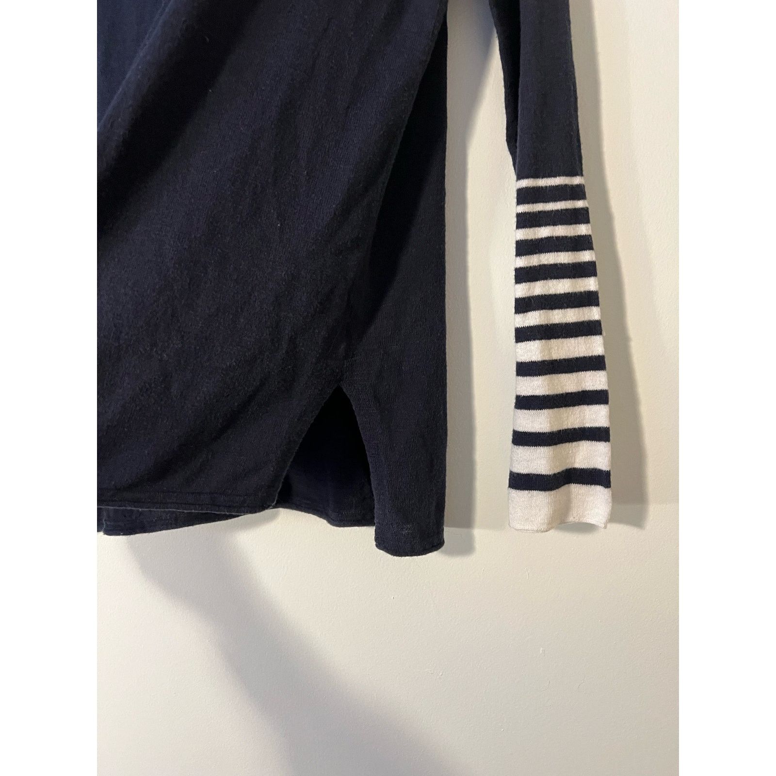 Vince VINCE Stripe Sleeve Dolman Cotton Sweater Top Navy/White M Size M / US 6-8 / IT 42-44 - 4 Thumbnail
