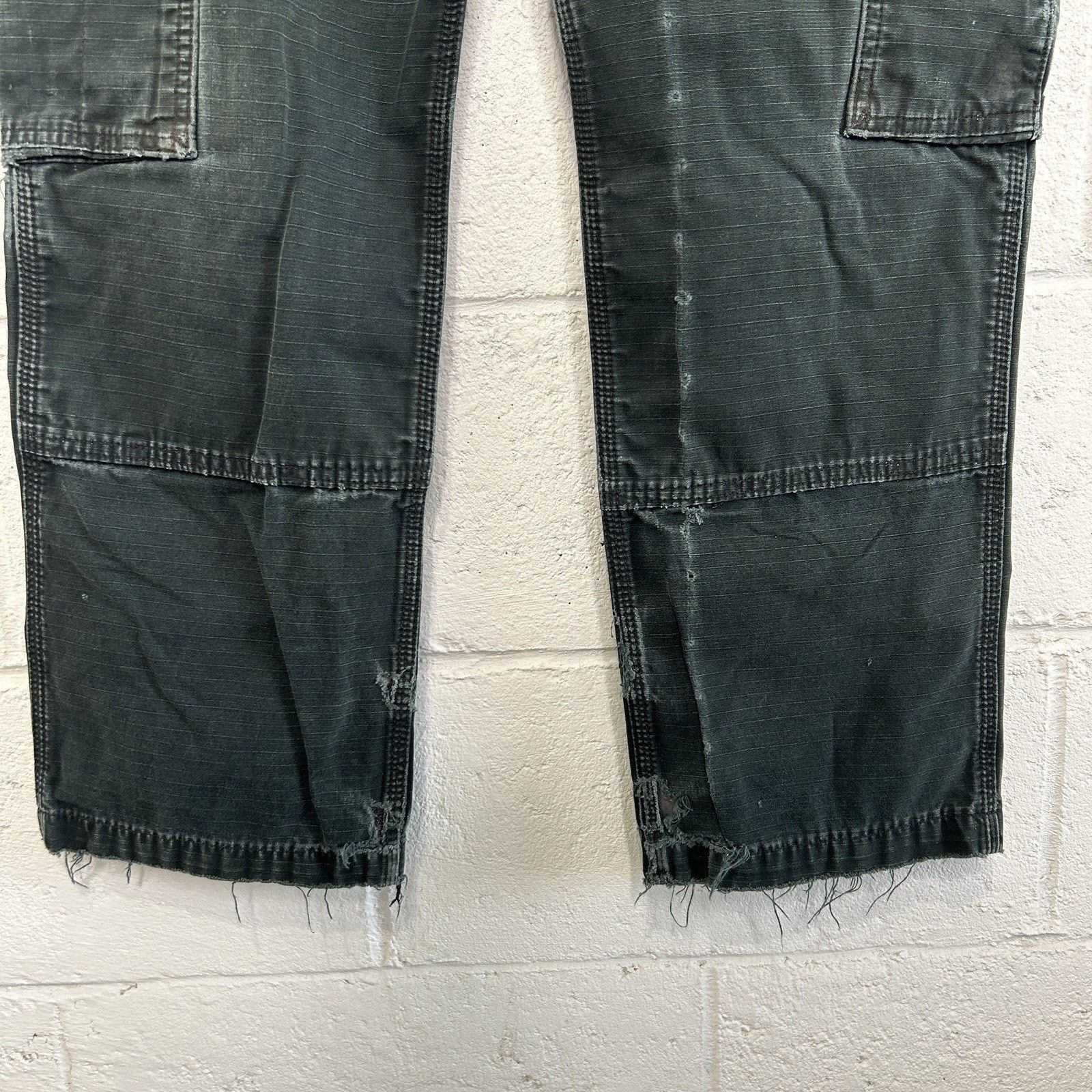 Carhartt Vintage Carhartt Relaxed Utility Cargo Pants “Black” B342 Size US 34 / EU 50 - 6 Thumbnail