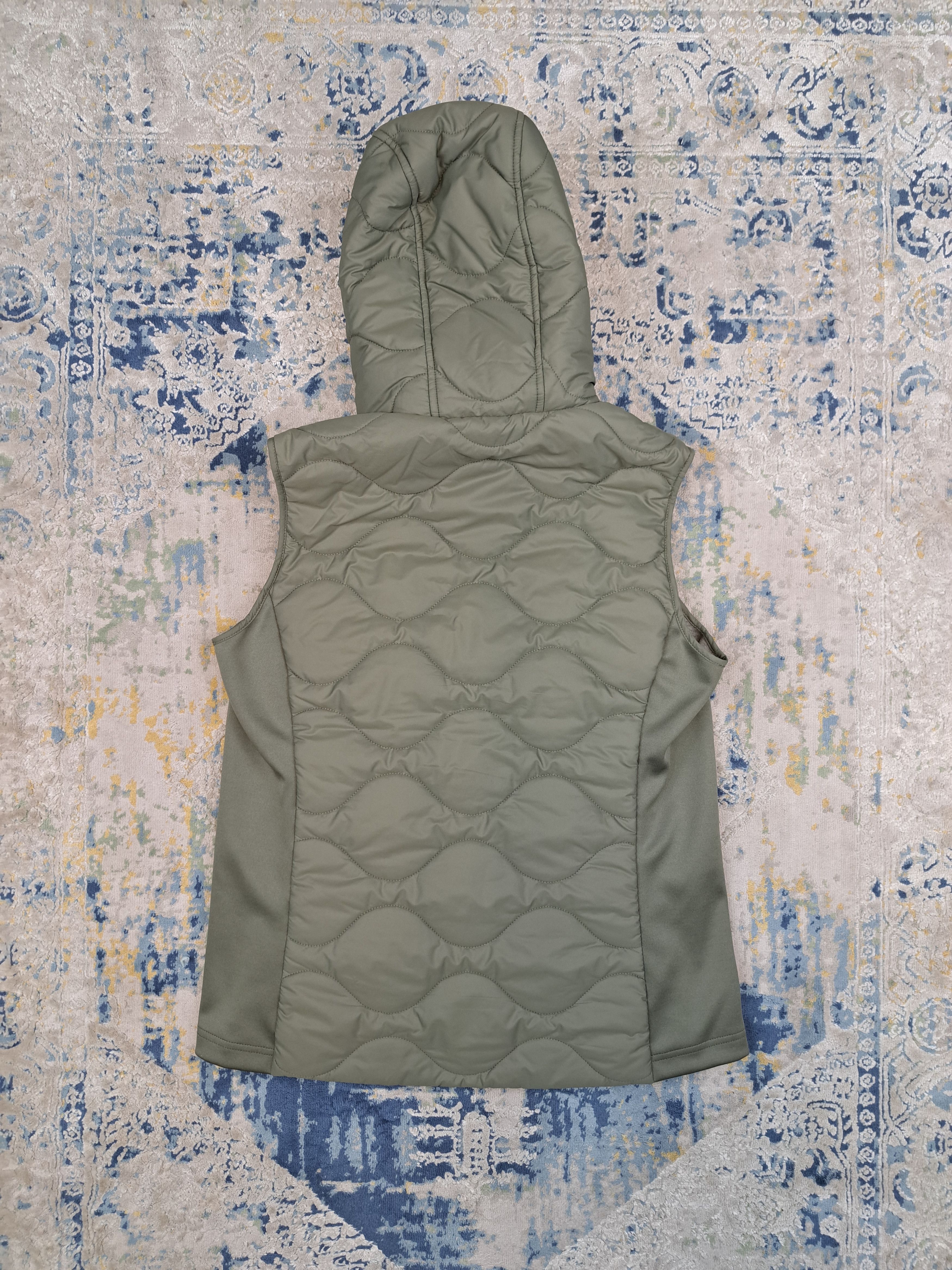 Barbour Barbour Lightweight Hooded Vest Fall Winter Luxury Gorpcore Size M / US 6-8 / IT 42-44 - 4 Thumbnail