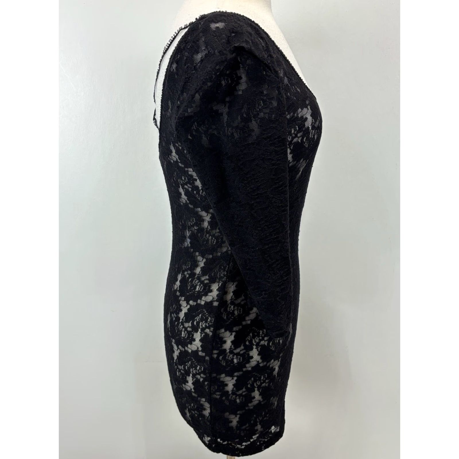 Free People VINTAGE Free People Intimately Lace Bodycon Dress Large Black Sheer Floral Witchy Womens Size L / US 10 / IT 46 - 4 Thumbnail