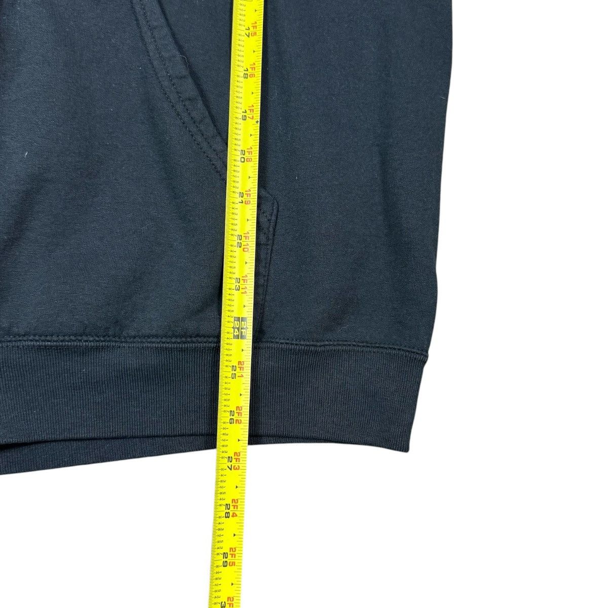 Fruit Of The Loom Carnifex Hardcore Deathcore Zip Hoodie Sweatshirt XL FLAW Size US XL / EU 56 / 4 - 9 Thumbnail