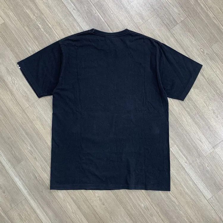 Bape Vintage Bape Blue Flames Tshirt Size US XL / EU 56 / 4 - 6 Thumbnail