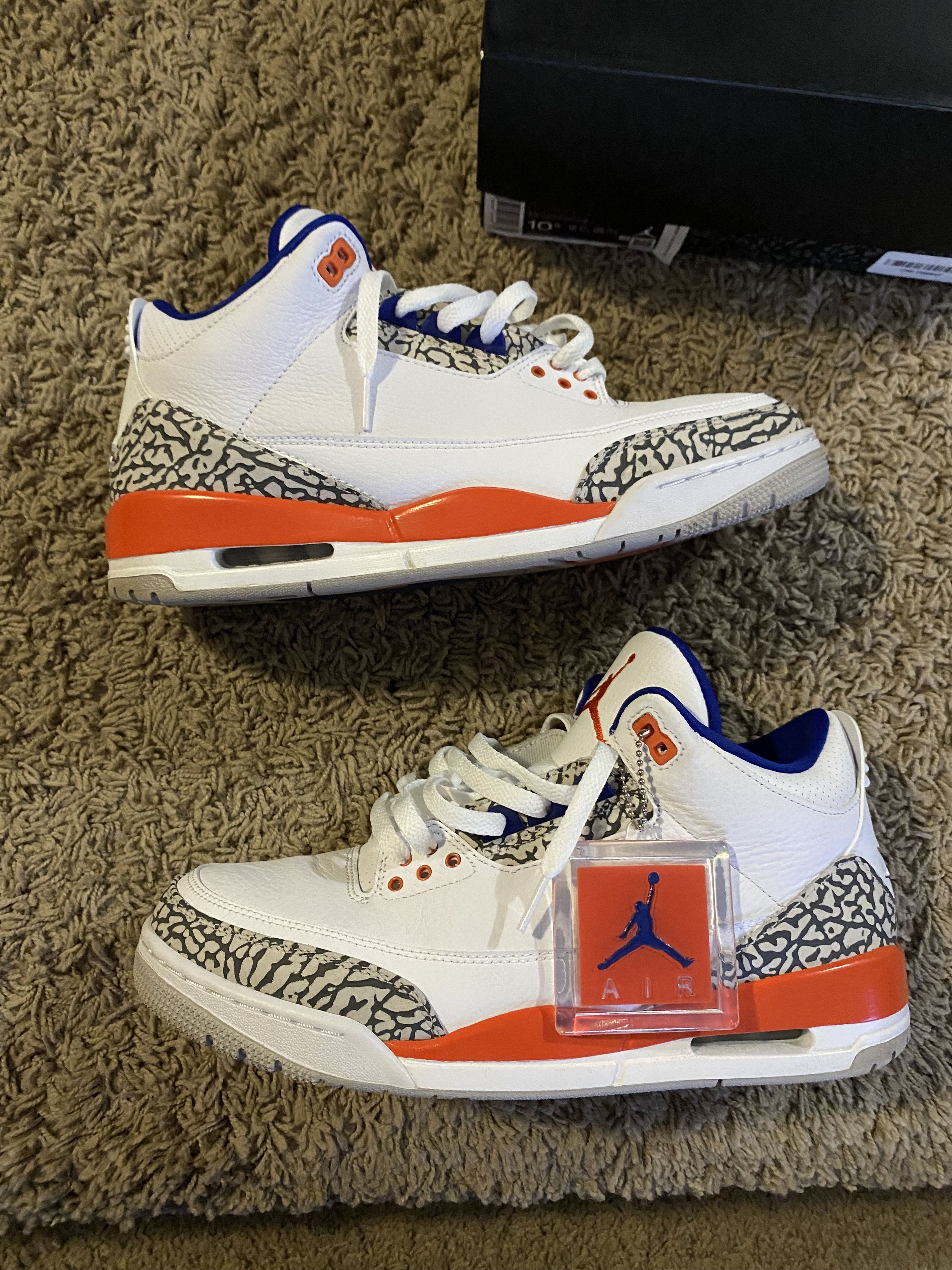 Jordan Brand Jordan 3 Knicks Sz 10.5 Size US 10.5 / EU 43-44 - 2 Thumbnail