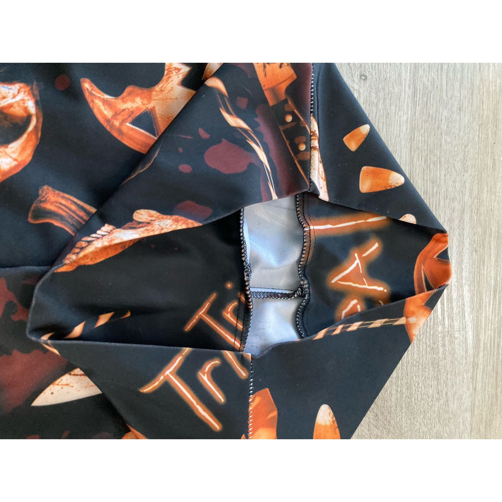 Universal Studios Universal Studios Halloween Horror Nights Leggings S HHN Size 22" - 9 Thumbnail