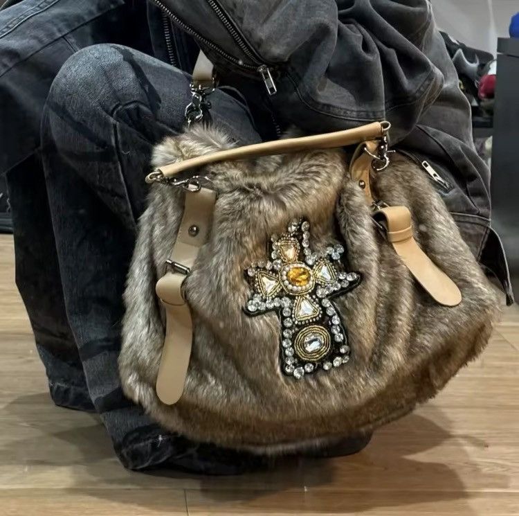 Other Y2K Fur Rhinestone Cross Chain Tote Bag Size ONE SIZE - 1 Thumbnail