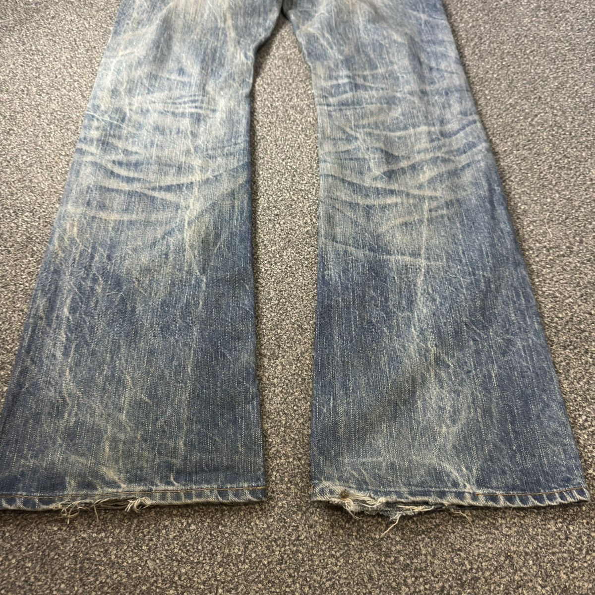 14th Addiction Vintage 90s Flared Japanese Distressed Whisker Acid Wash B.W Size US 32 / EU 48 - 8 Thumbnail