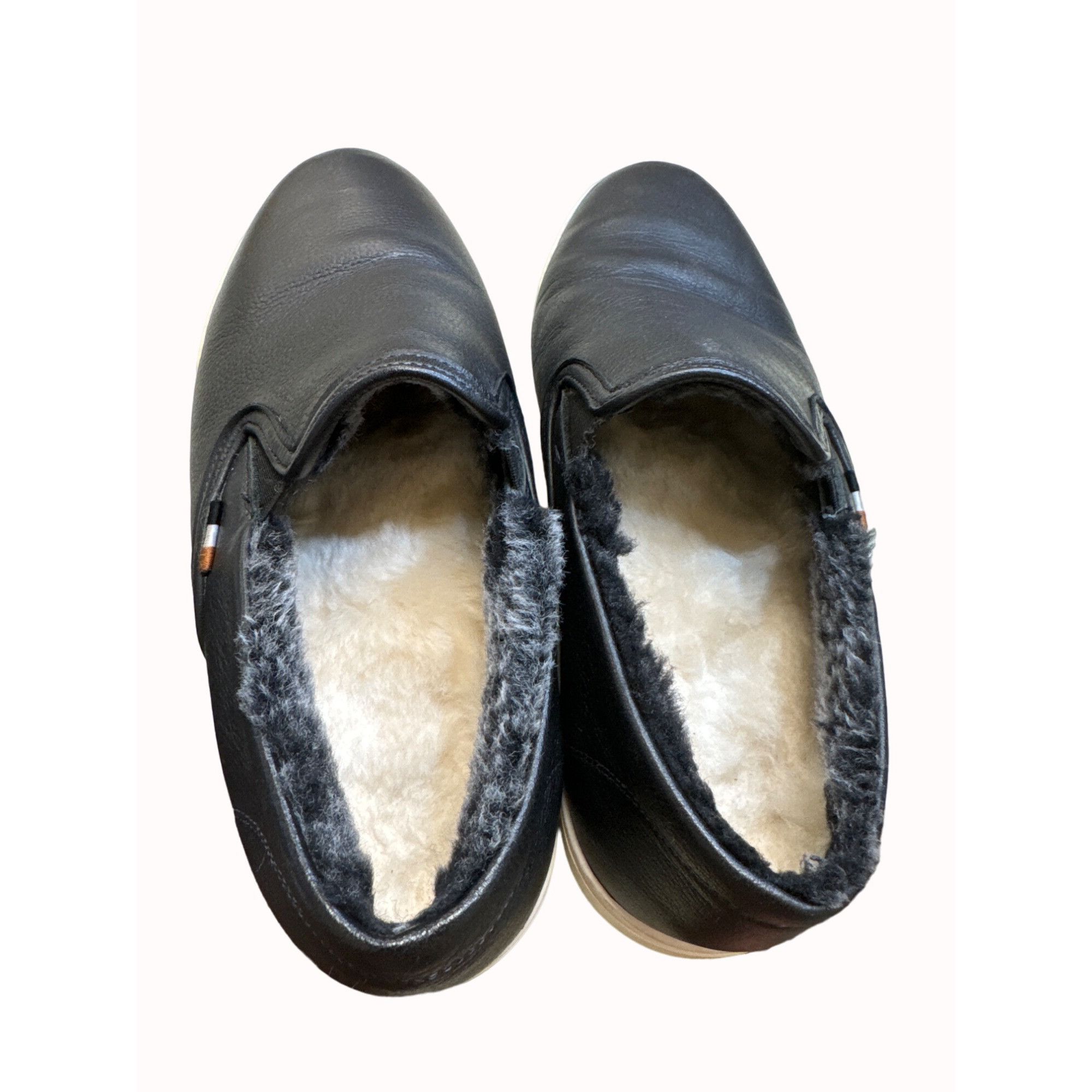 Allen Edmonds Allen Edmonds men’s black leather fur lined slip loafers siz Size US 9 / EU 42 - 7 Thumbnail