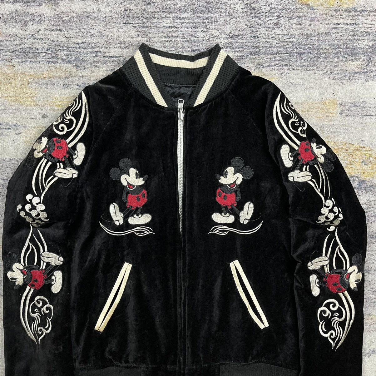 Disney Vintage 90s Disney velvet reversible souvenir sukajan jacket Size M / US 6-8 / IT 42-44 - 6 Thumbnail
