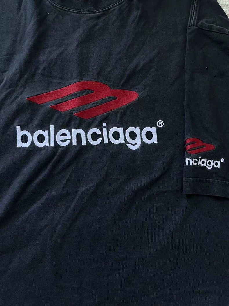 Balenciaga Balenciaga Printed T shirt with short sleeves and round ne Size US L / EU 52-54 / 3 - 3 Thumbnail