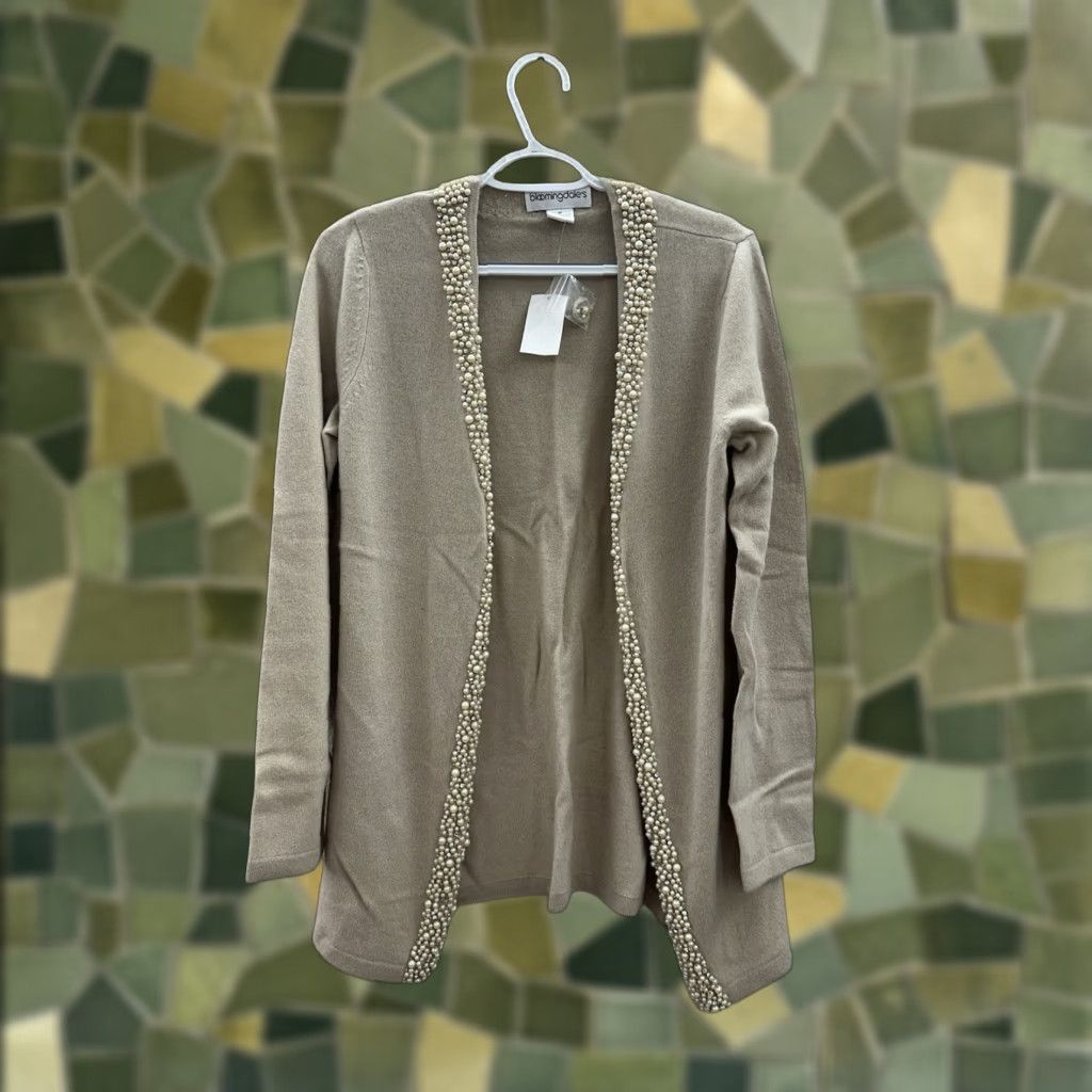 Bloomingdale's Bloomingdale's Womens Cardigan M Ivory Cashmere Embellished NWT Knit Crew Neck Beaded Rhinestone Buttons 90s Classic Preppy All Seasons Regular Womens Size M / US 6-8 / IT 42-44 - 1 Thumbnail