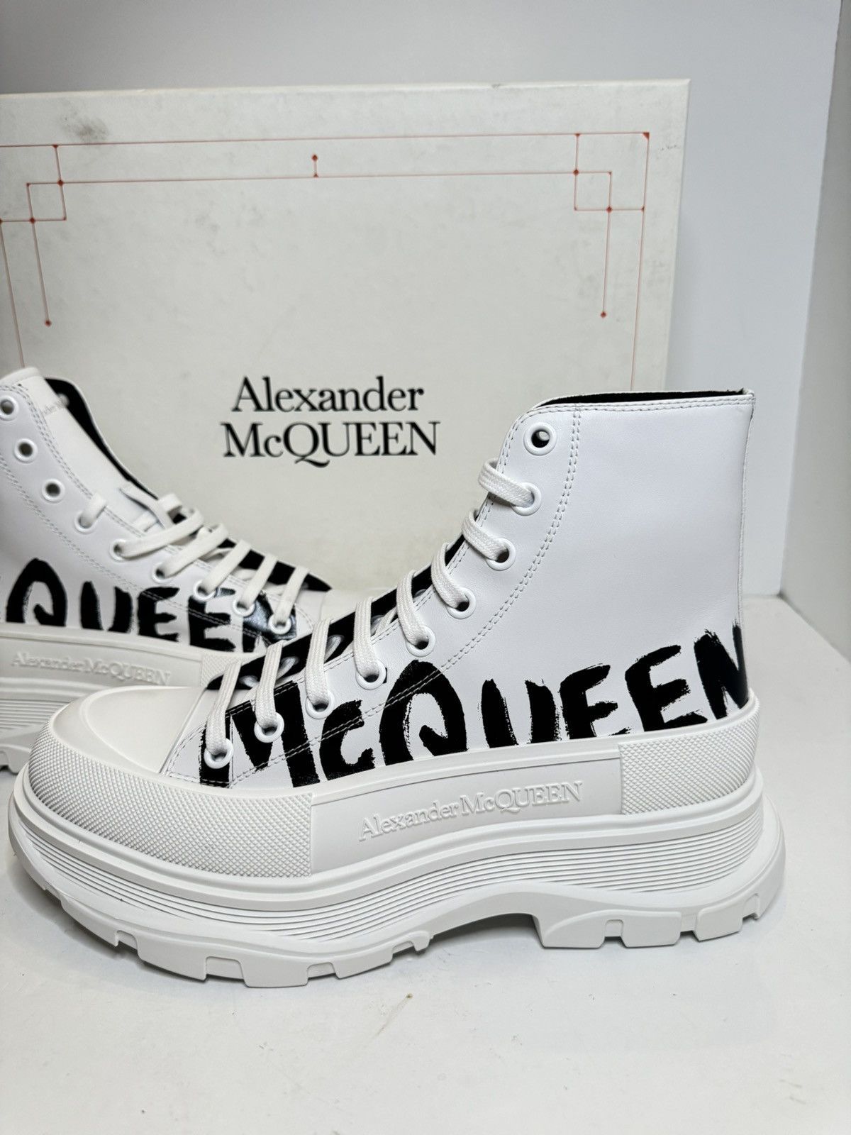Alexander McQueen Alexander McQueen Men's White Graffiti Tread Slick Sneaker Size US 10 / EU 43 - 2 Thumbnail
