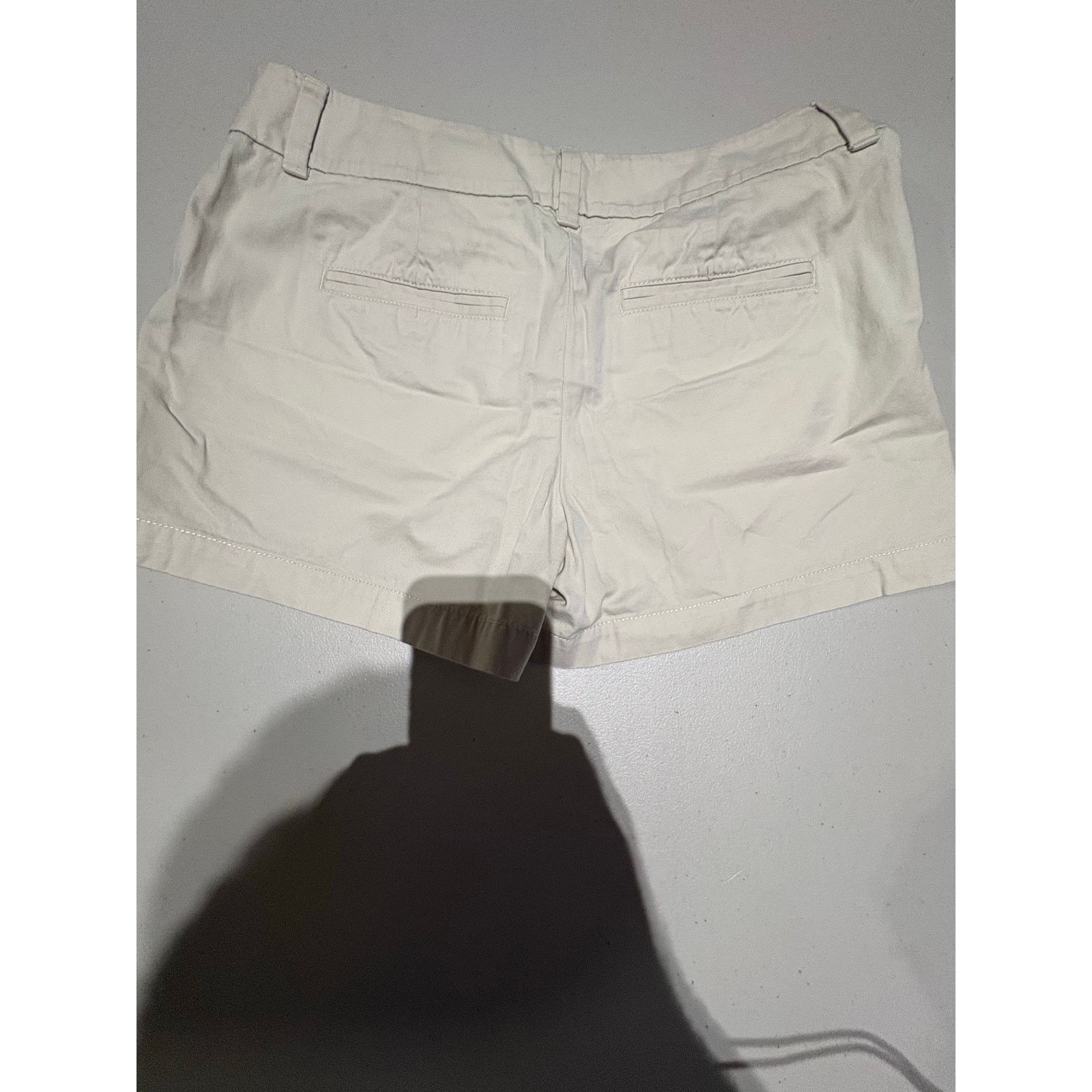Loft LOFT Outlet Women’s White Casual Shorts Size 4 4” Inseam Size 27" / US 4 / IT 40 - 3 Thumbnail
